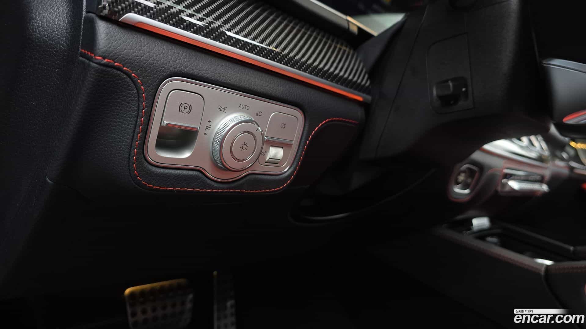GLE-Class Mercedes-Benz 2022.8-OPTION-018
