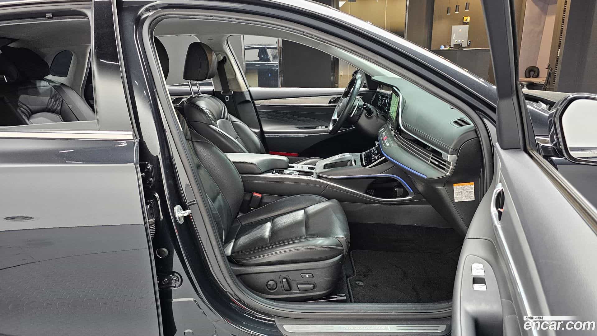 Grandeur Hyundai 2021.2-INNER-010