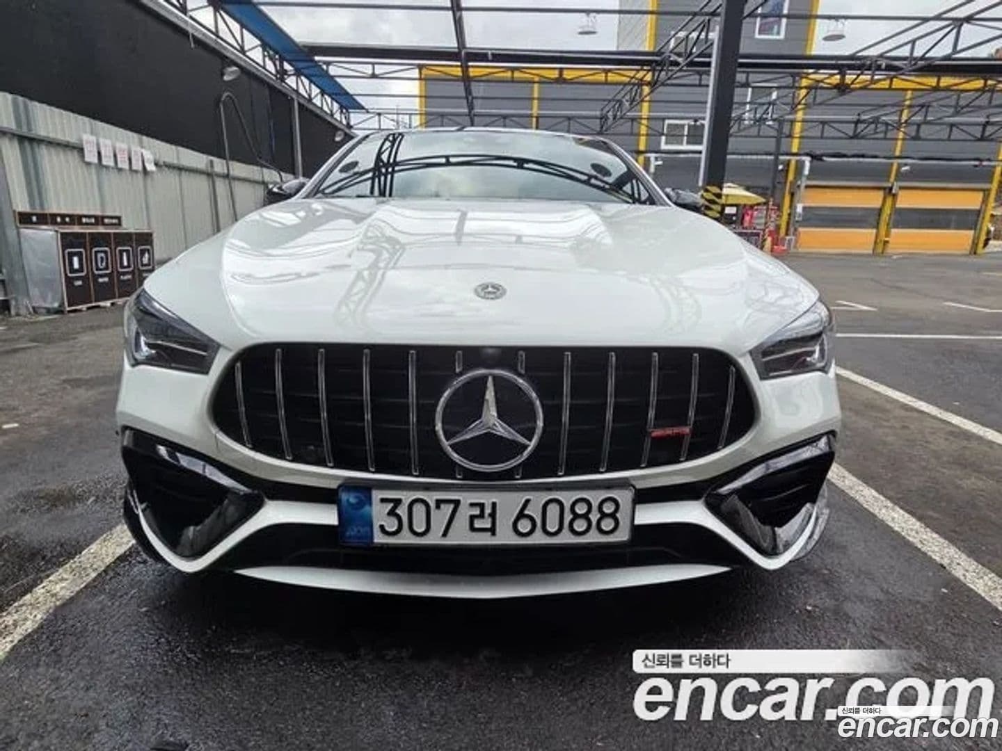 Main__Slider__Photo:CLA-Class Mercedes-Benz 2020.9-0