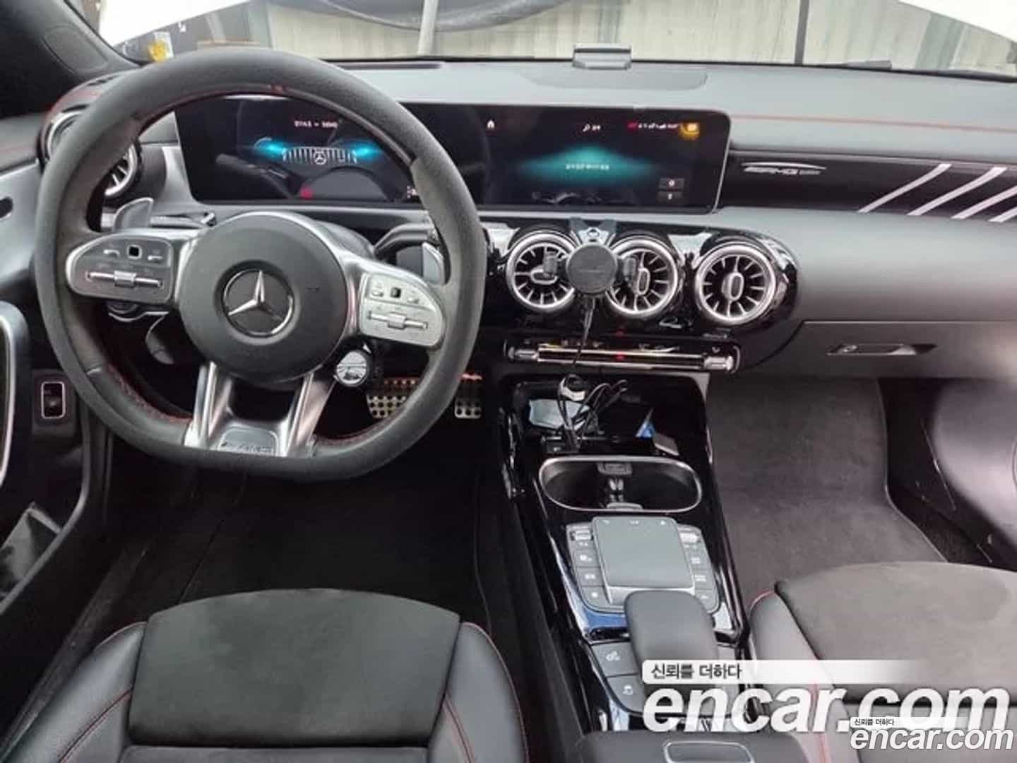 CLA-Class Mercedes-Benz 2020.9-OPTION-024