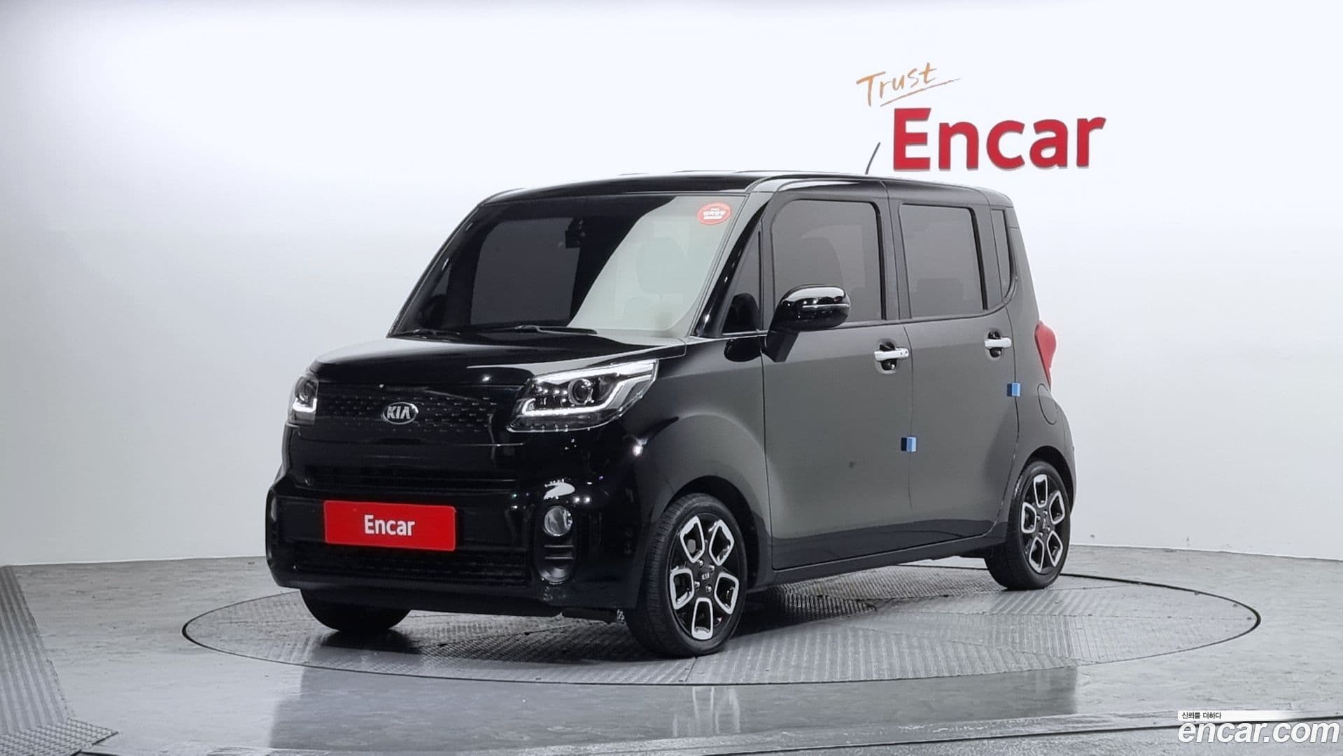 Main__Slider__Photo:RAY Kia 2018.9-0