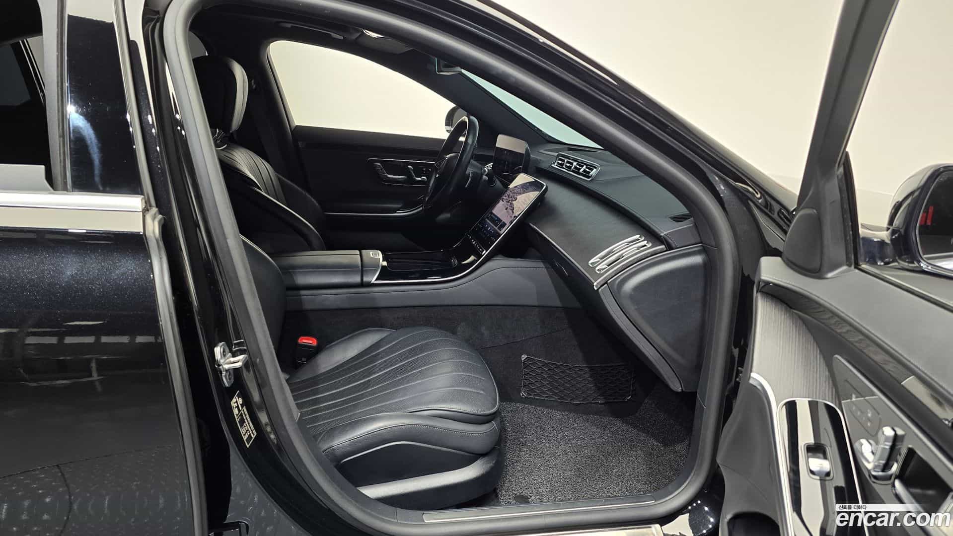 S-Class Mercedes-Benz 2022.0-OPTION-015