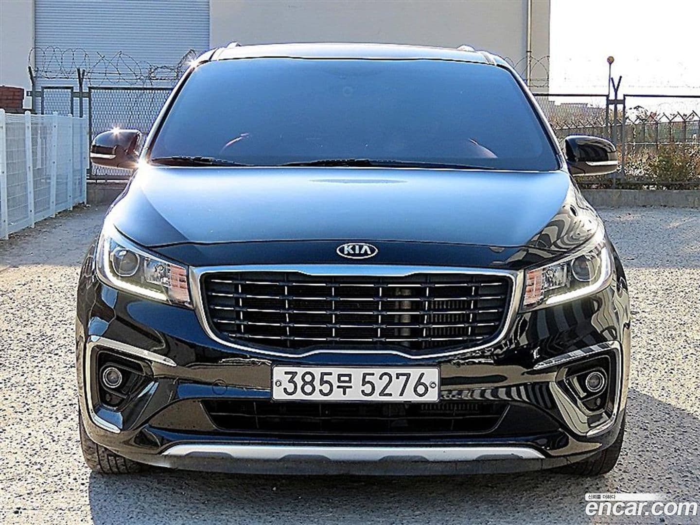 Main__Slider__Photo:Canival Kia 2019.7-0