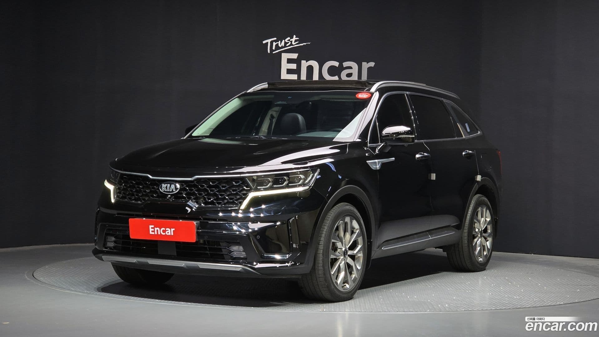 Main__Slider__Photo:Sorento Kia 2020.9-0