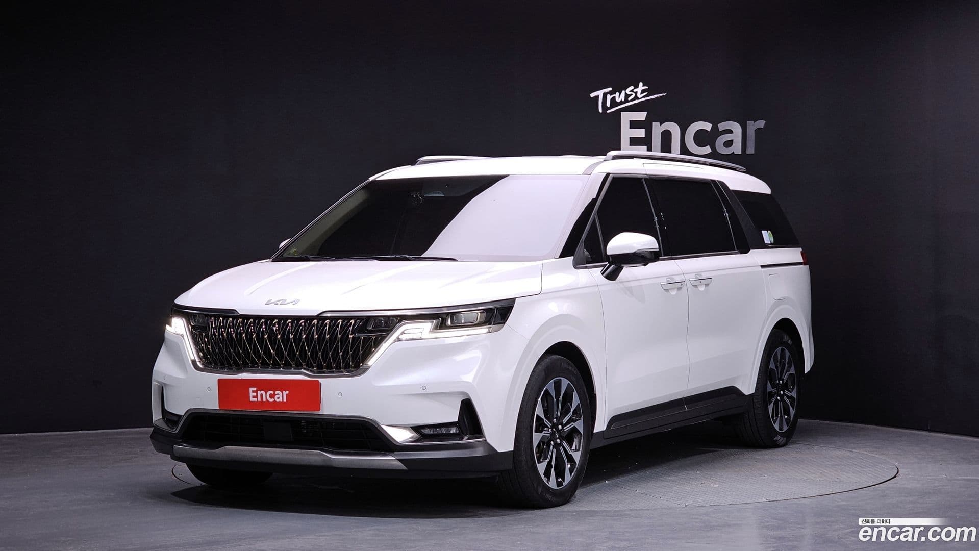 Main__Slider__Photo:Canival Kia 2021.7-0