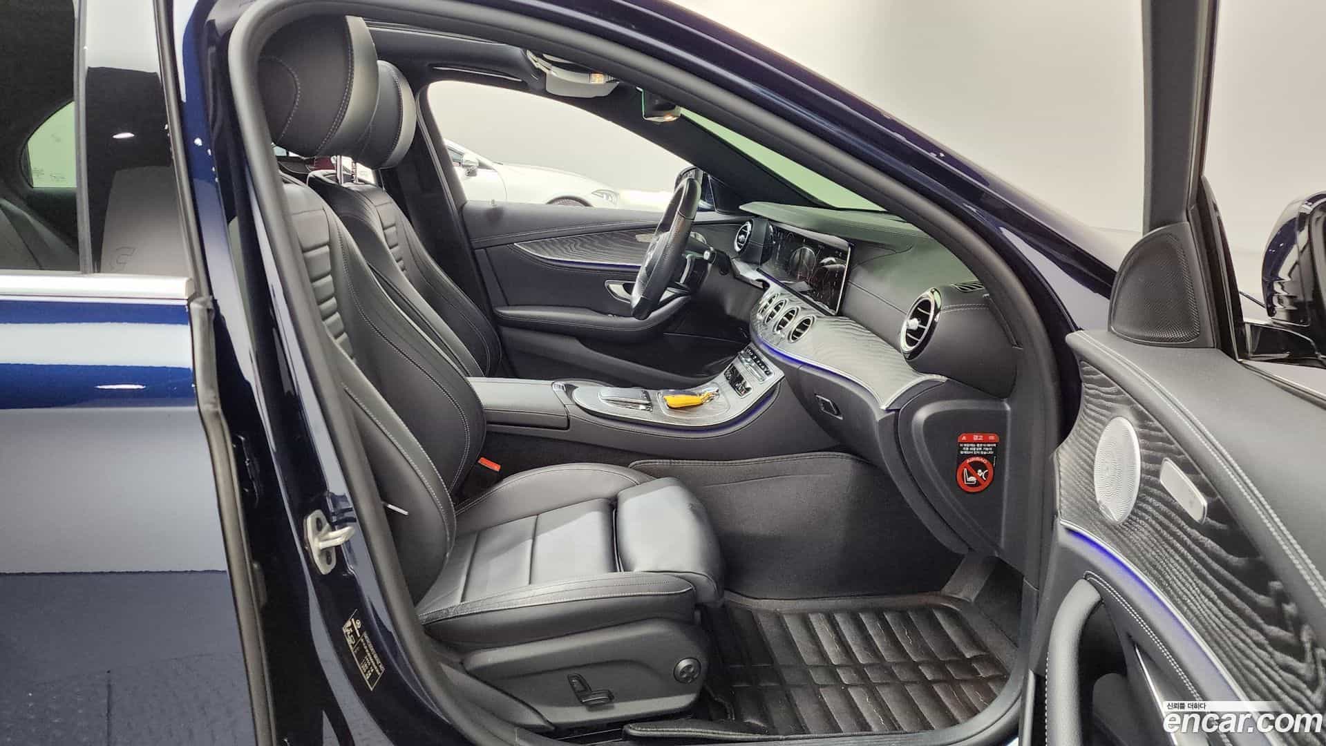 E-Class Mercedes-Benz 2020.11-OPTION-015