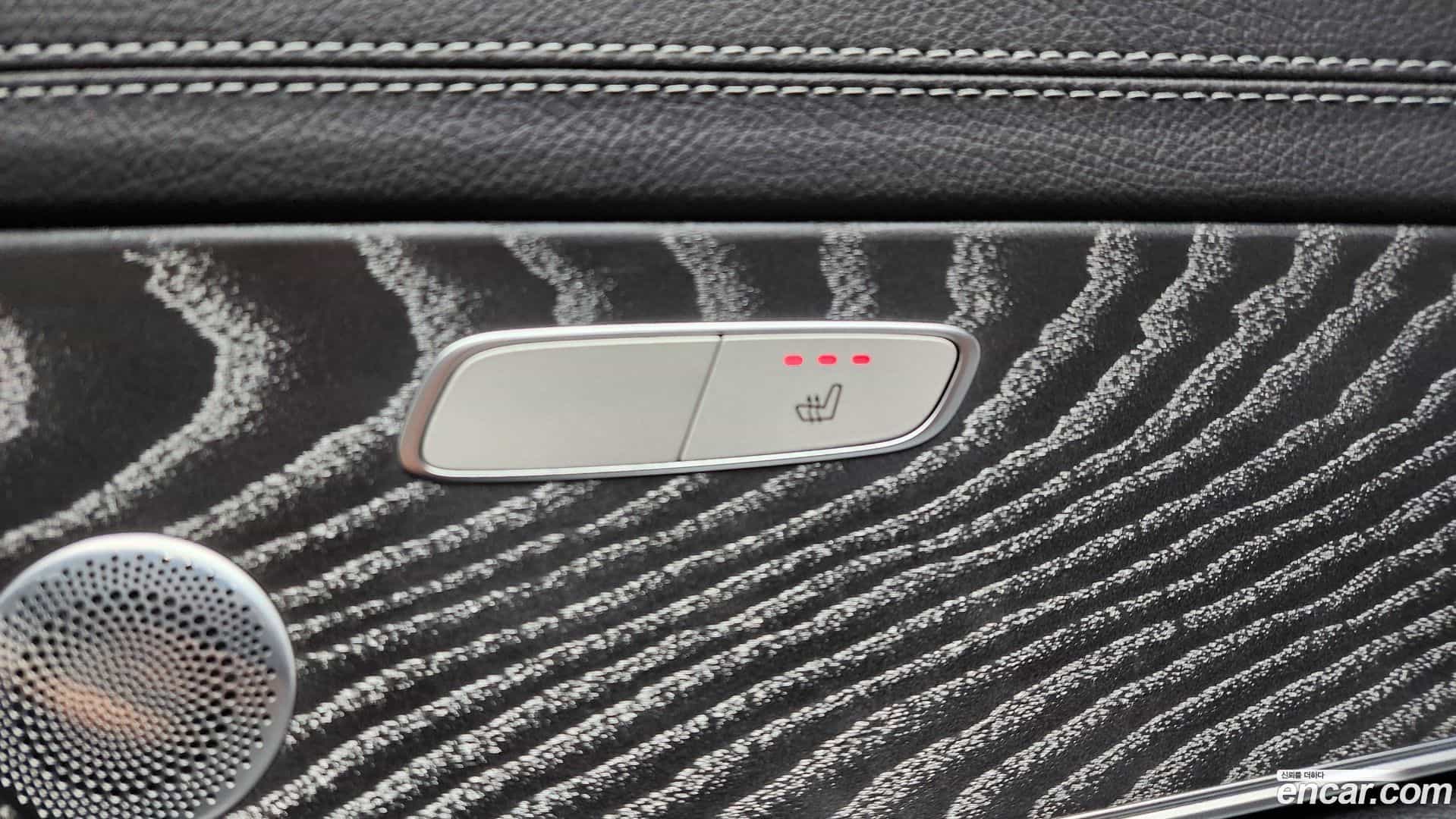 E-Class Mercedes-Benz 2020.11-OPTION-023