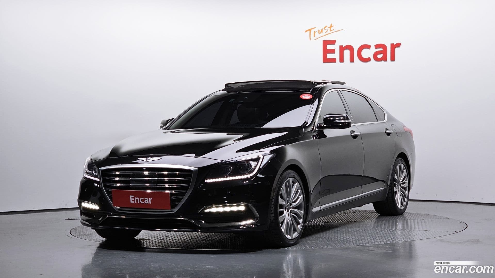Main__Slider__Photo:G80 Genesis 2019.4-0