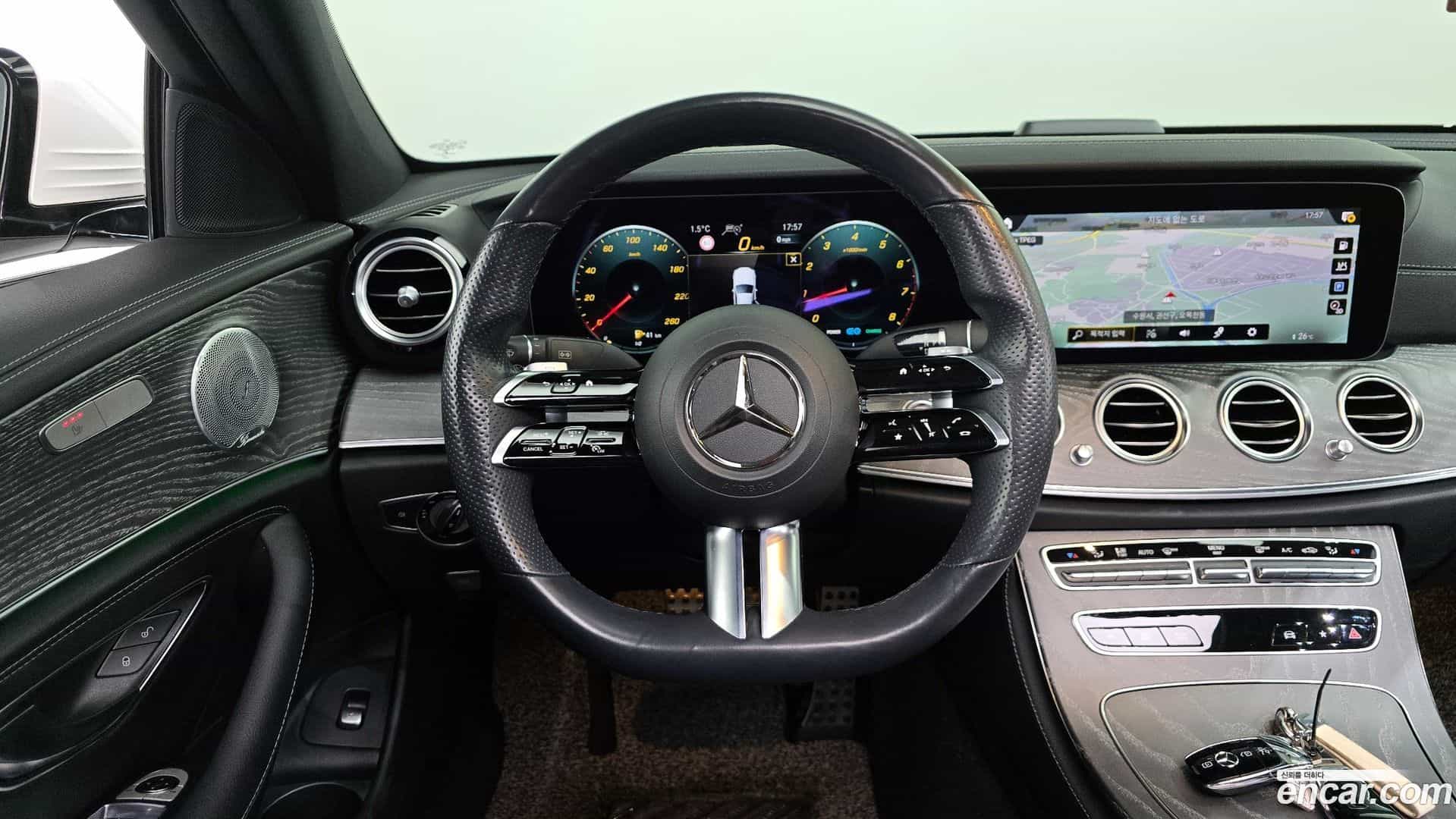 E-Class Mercedes-Benz 2021.0-OPTION-017