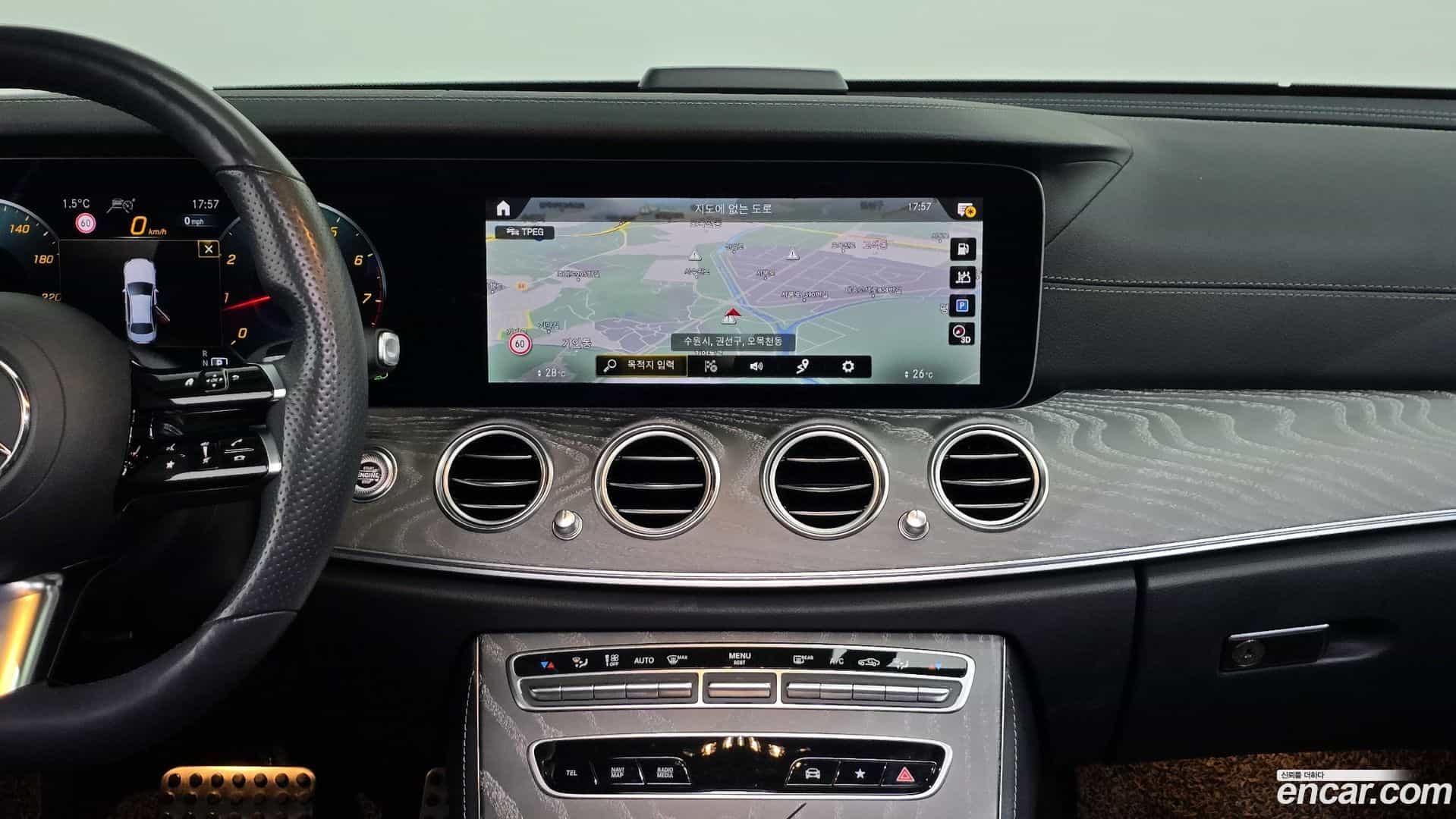 E-Class Mercedes-Benz 2021.0-OPTION-018