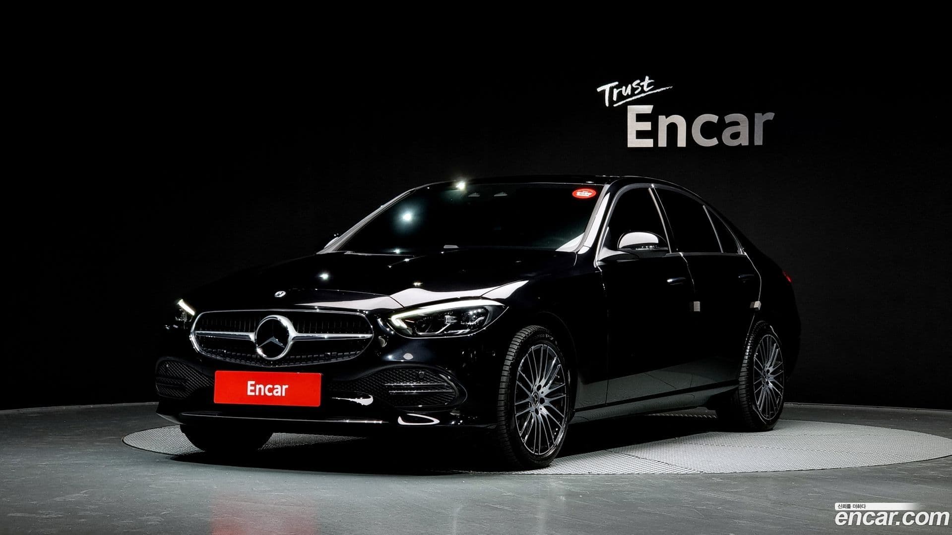 Main__Slider__Photo:C-Class Mercedes-Benz 2024.11-0