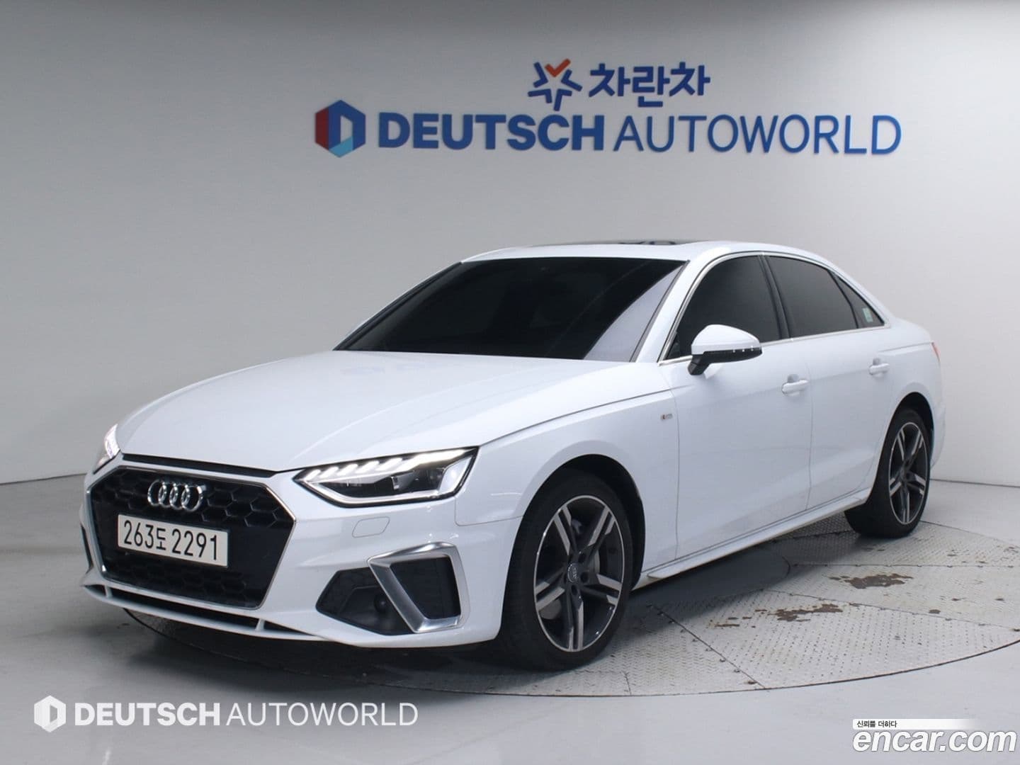 Main__Slider__Photo:A4 Audi 2021.11-0