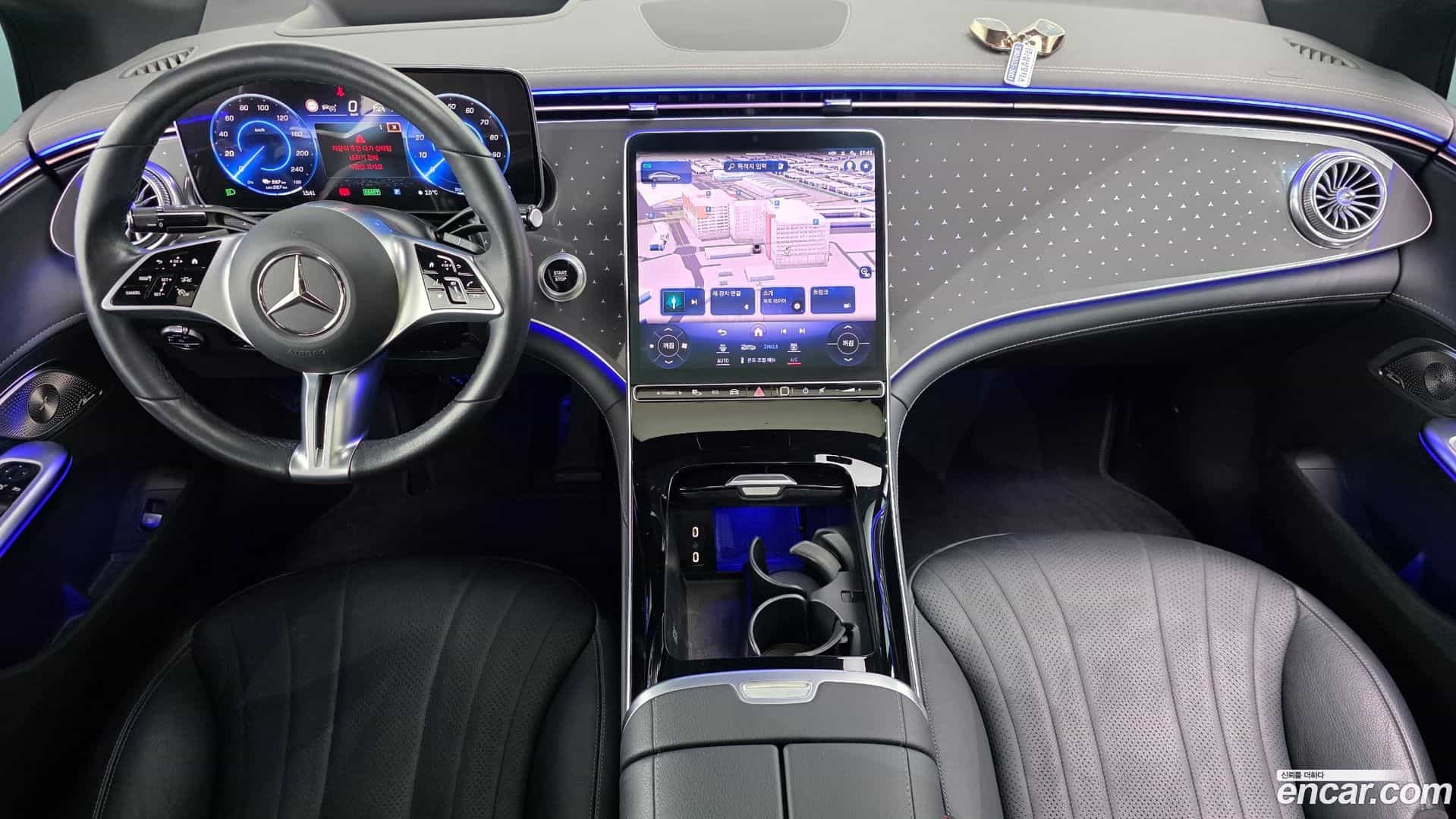 EQE Mercedes-Benz 2022.9-INNER-007