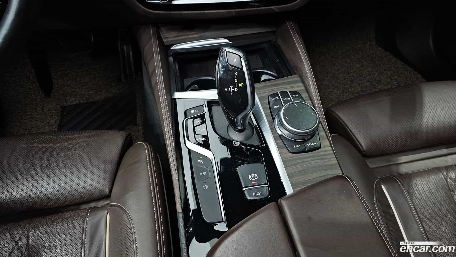 Gran Turismo BMW 2020.5-INNER-009