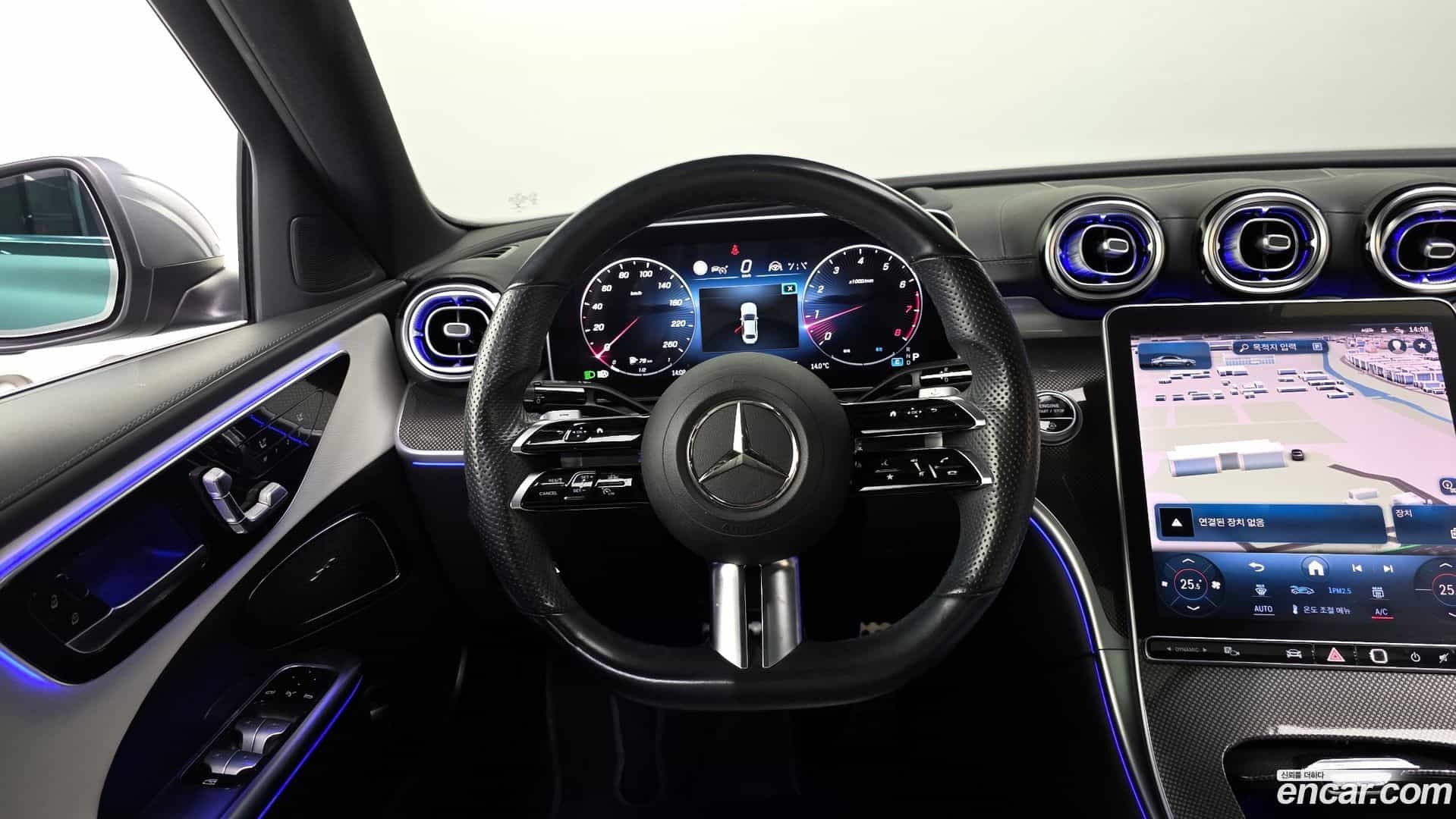 C-Class Mercedes-Benz 2022.4-OPTION-017