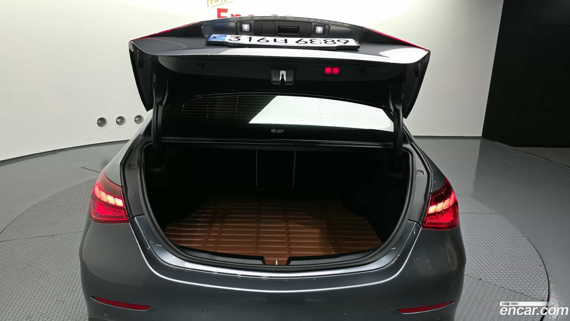 C-Class Mercedes-Benz 2022.4-OPTION-024
