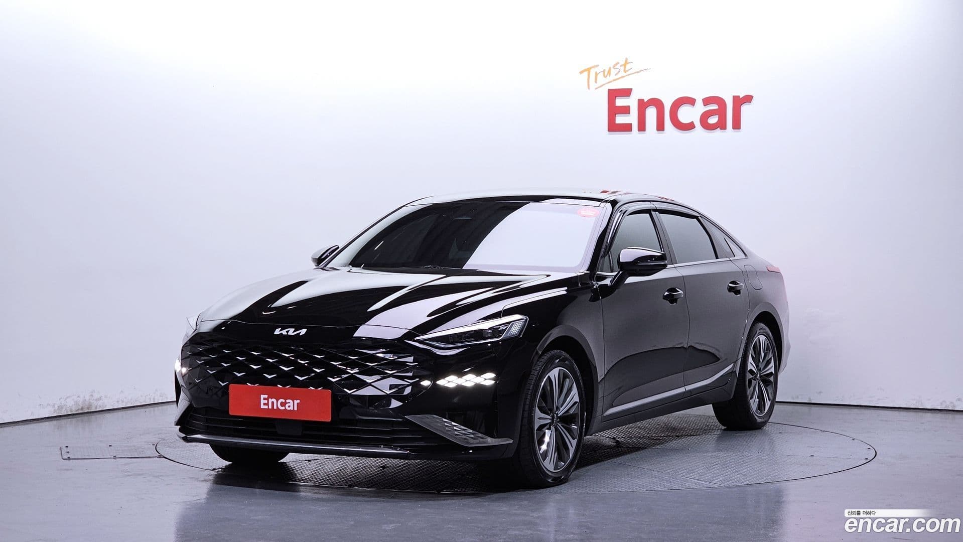 Main__Slider__Photo:K8 Kia 2021.9-0