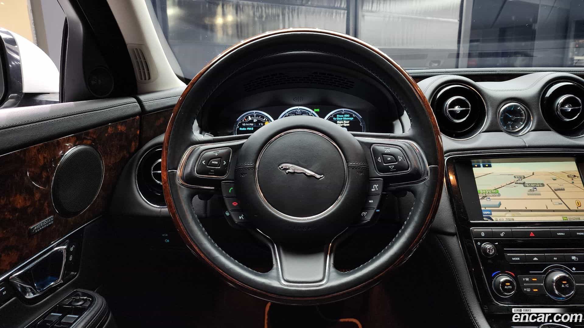 XJ Jaguar 2015.2-OPTION-017