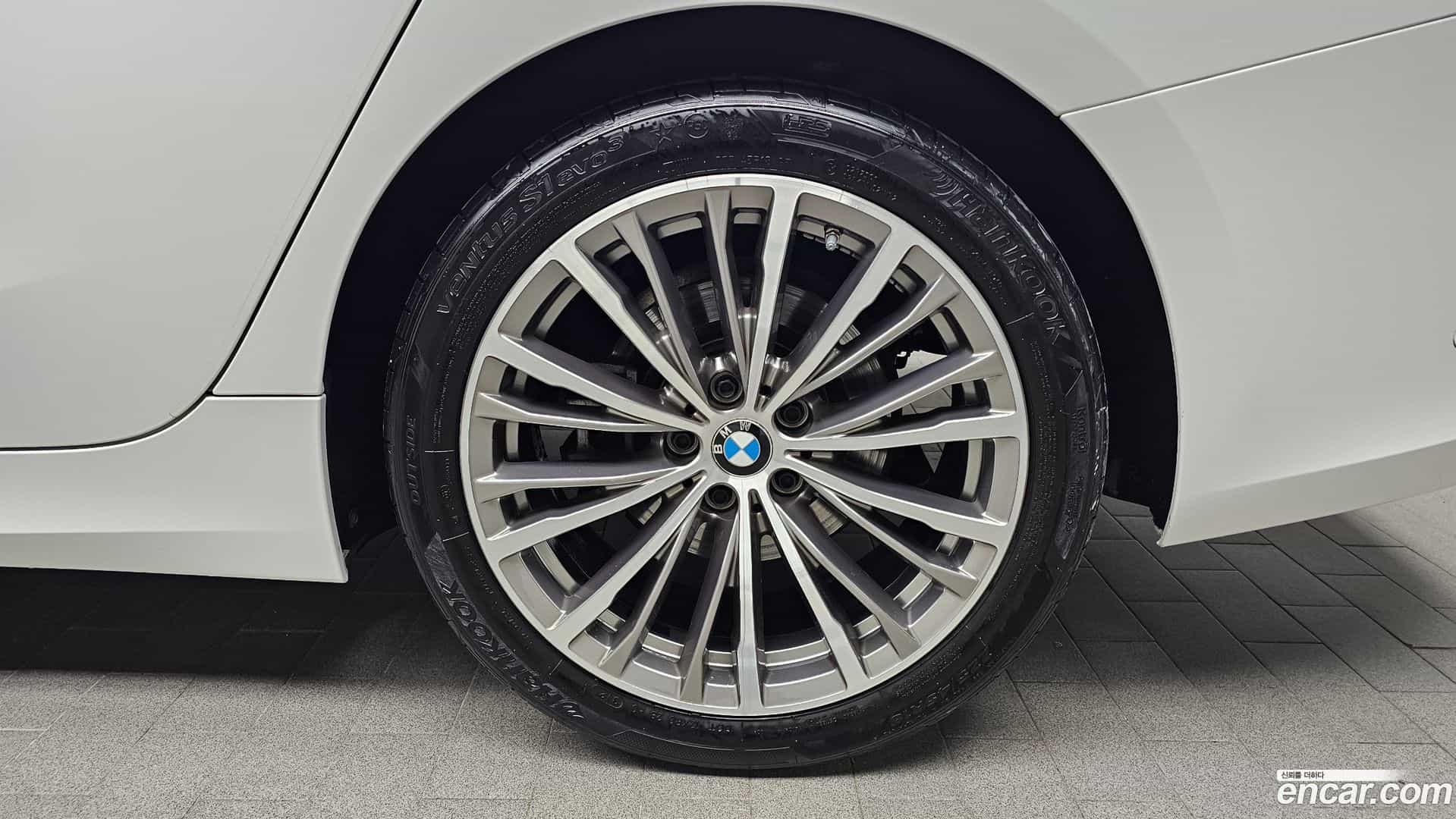 3-Series BMW 2022.0-OUTER-005