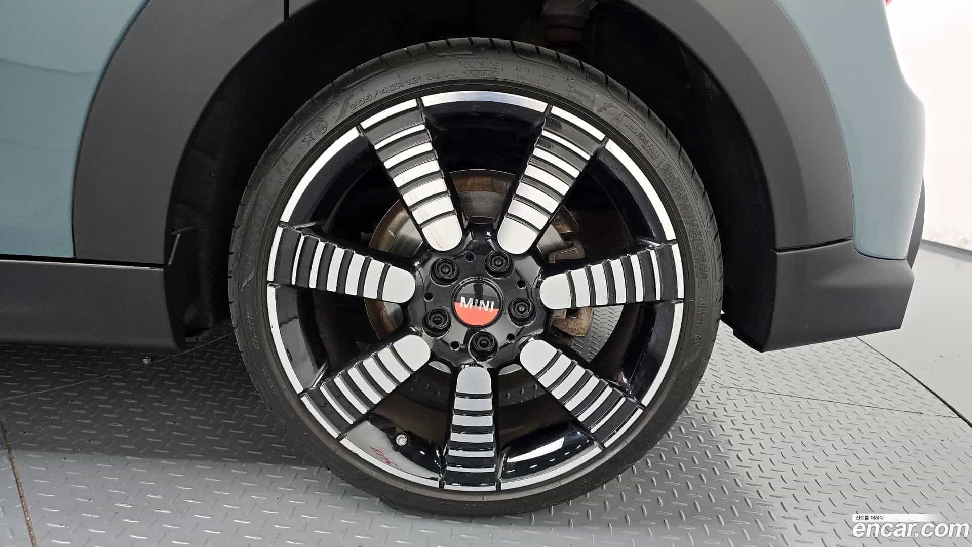 Cooper Mini 2023.0-OUTER-005