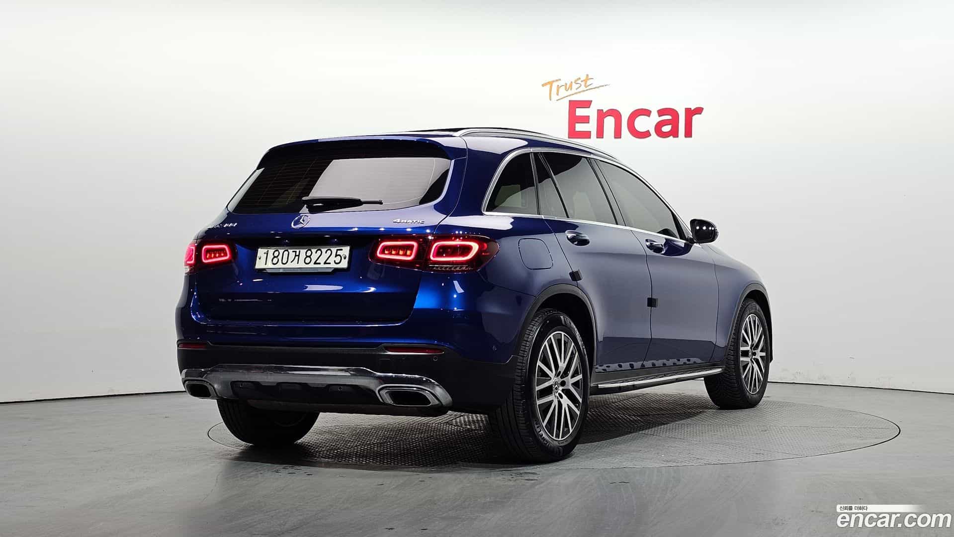 GLC-Class Mercedes-Benz 2020.1-OUTER-002