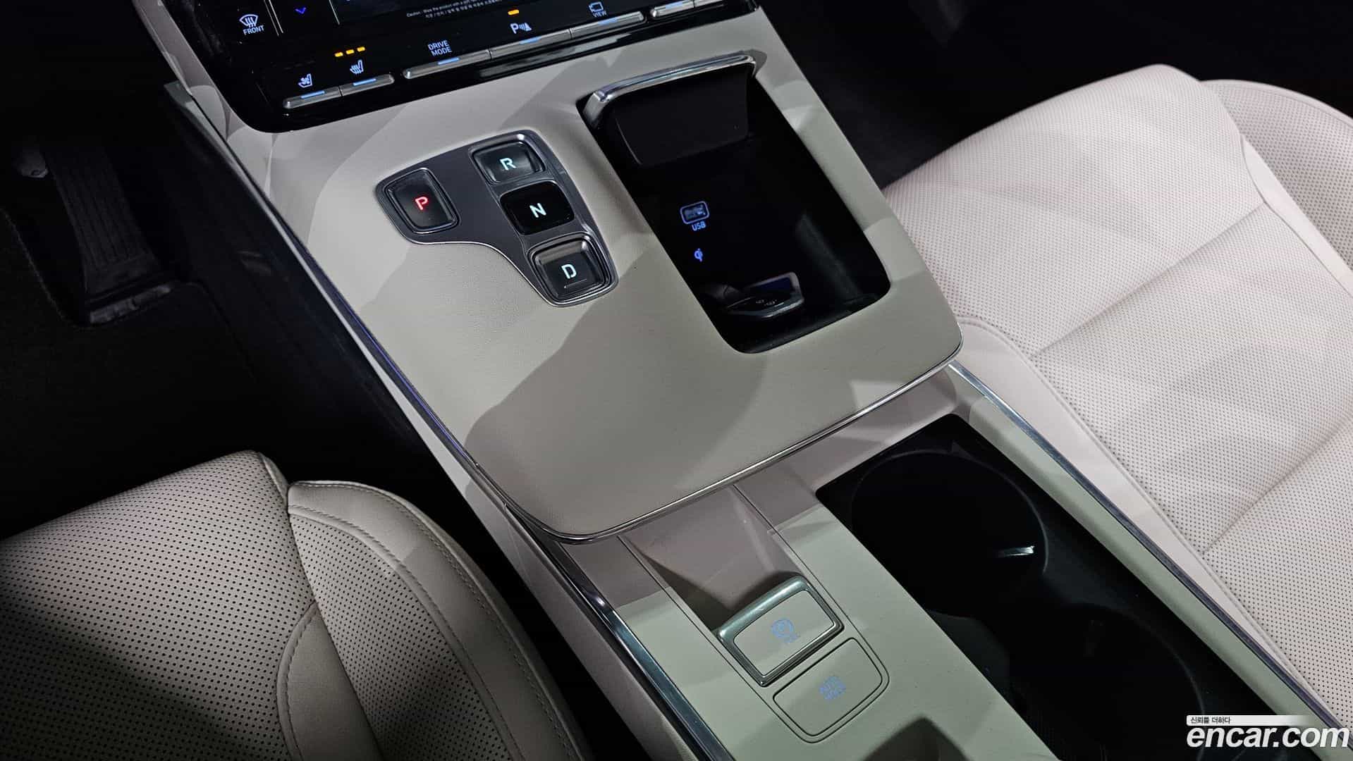 Grandeur Hyundai 2021.8-INNER-009
