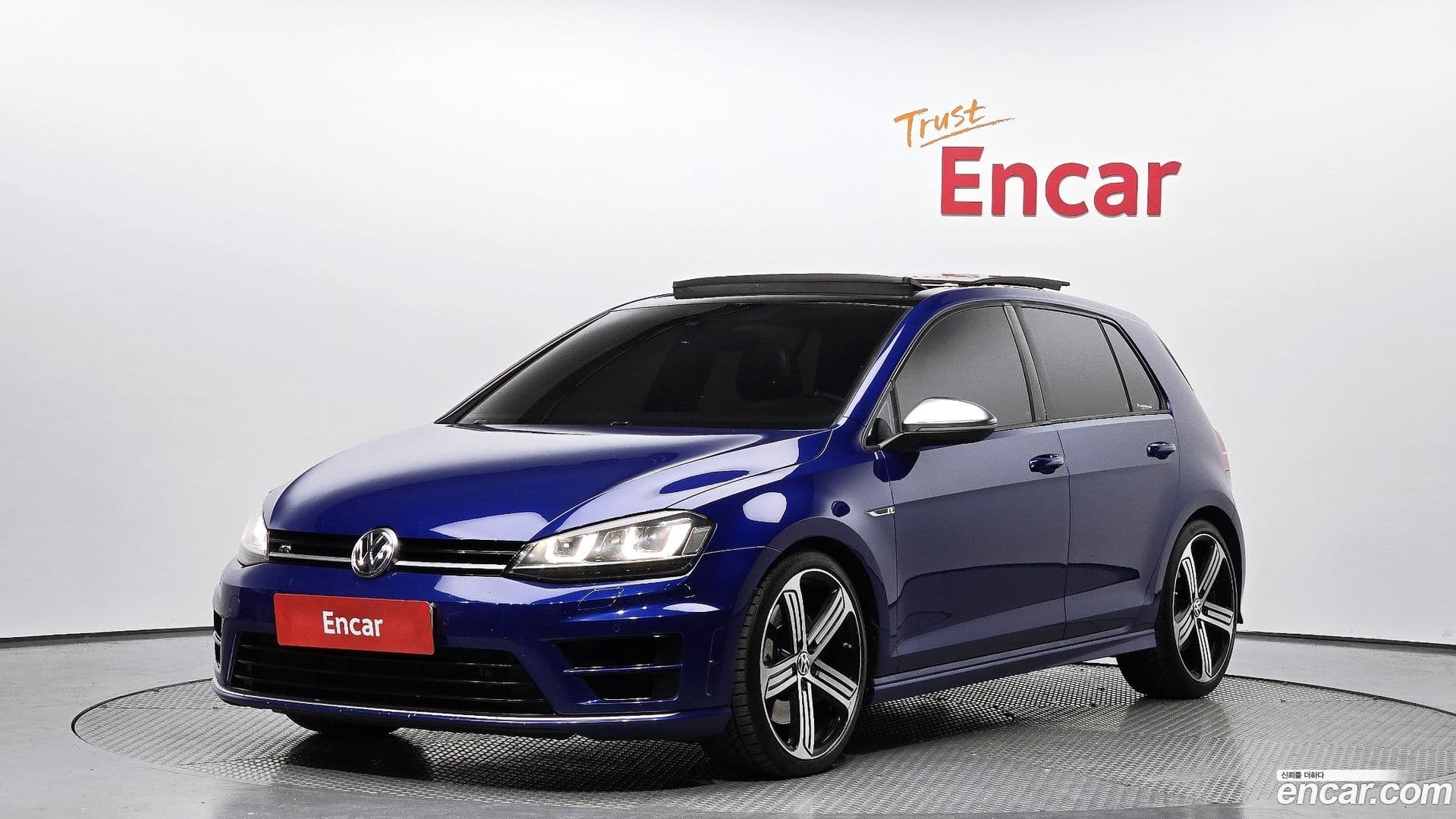 Main__Slider__Photo:Golf Volkswagen 2016.4-0
