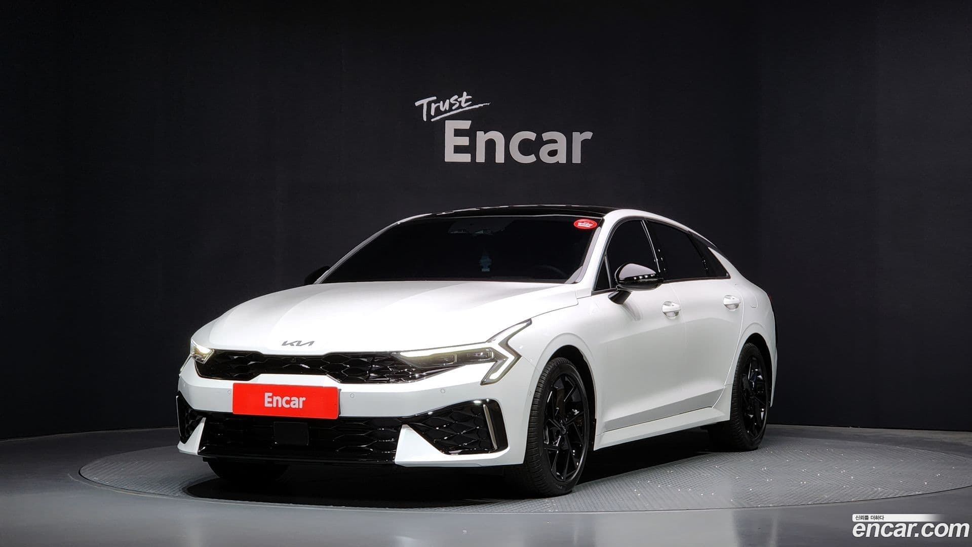 Main__Slider__Photo:K5 Kia 2025.8-0