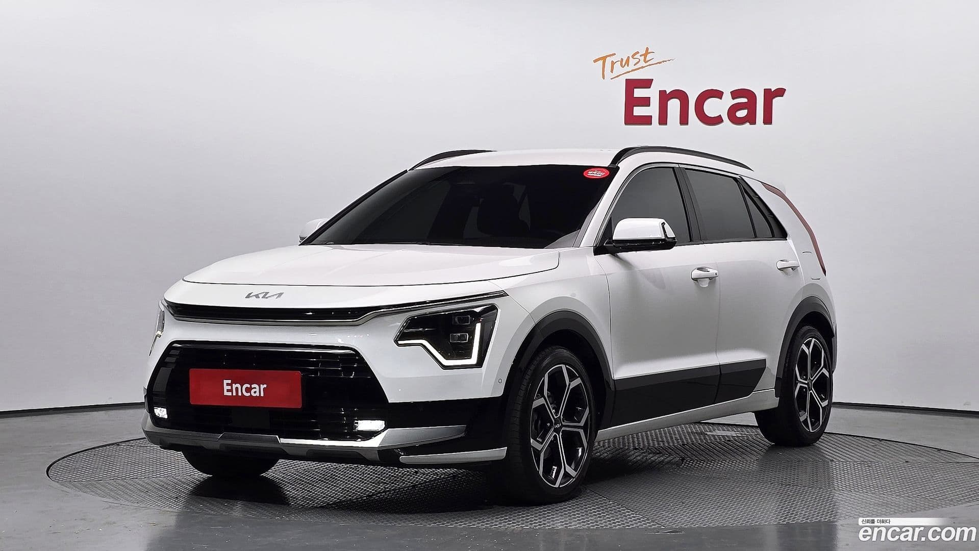 Main__Slider__Photo:Niro Kia 2022.0-0
