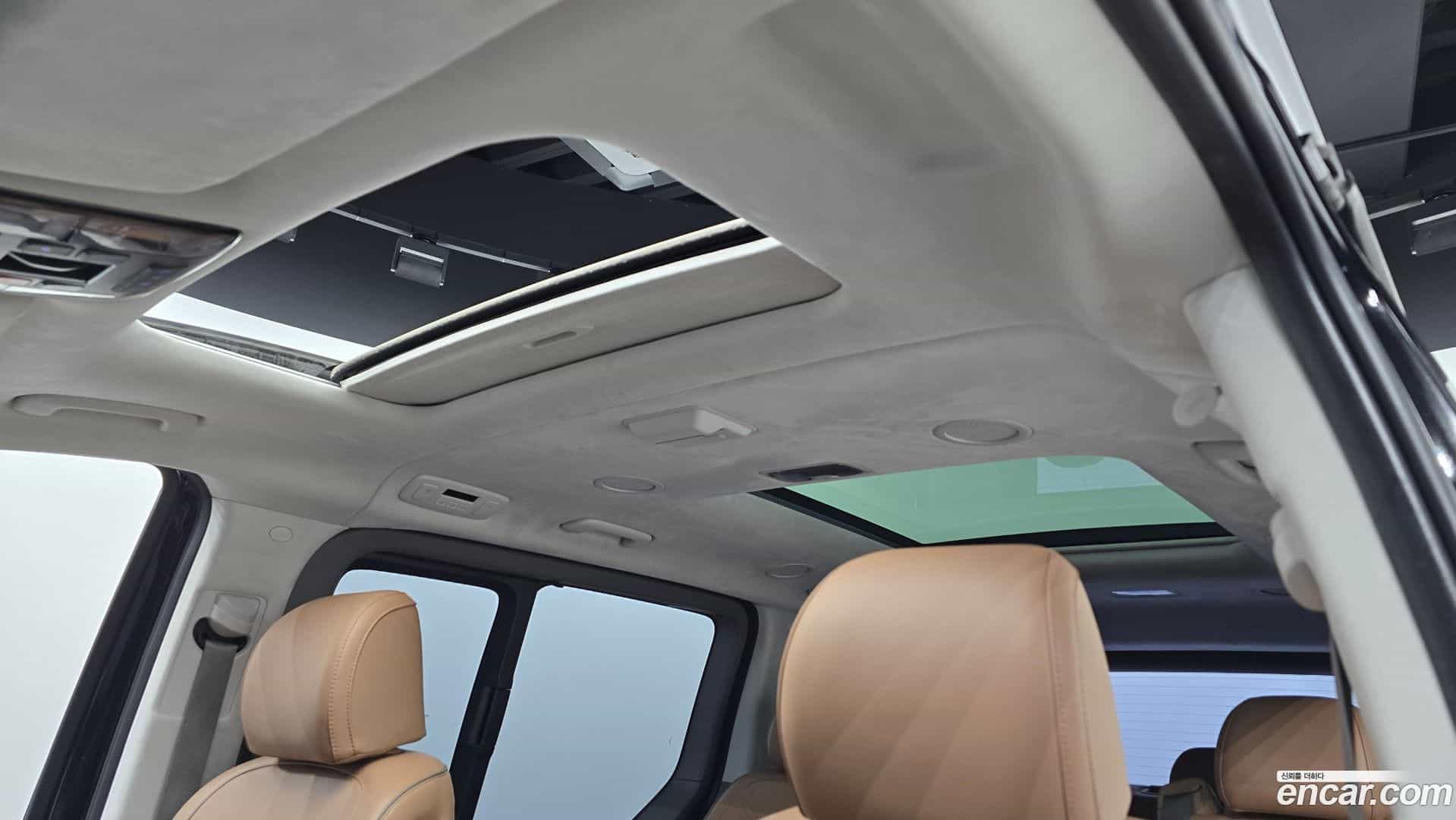 Staria Hyundai 2022.6-OPTION-023