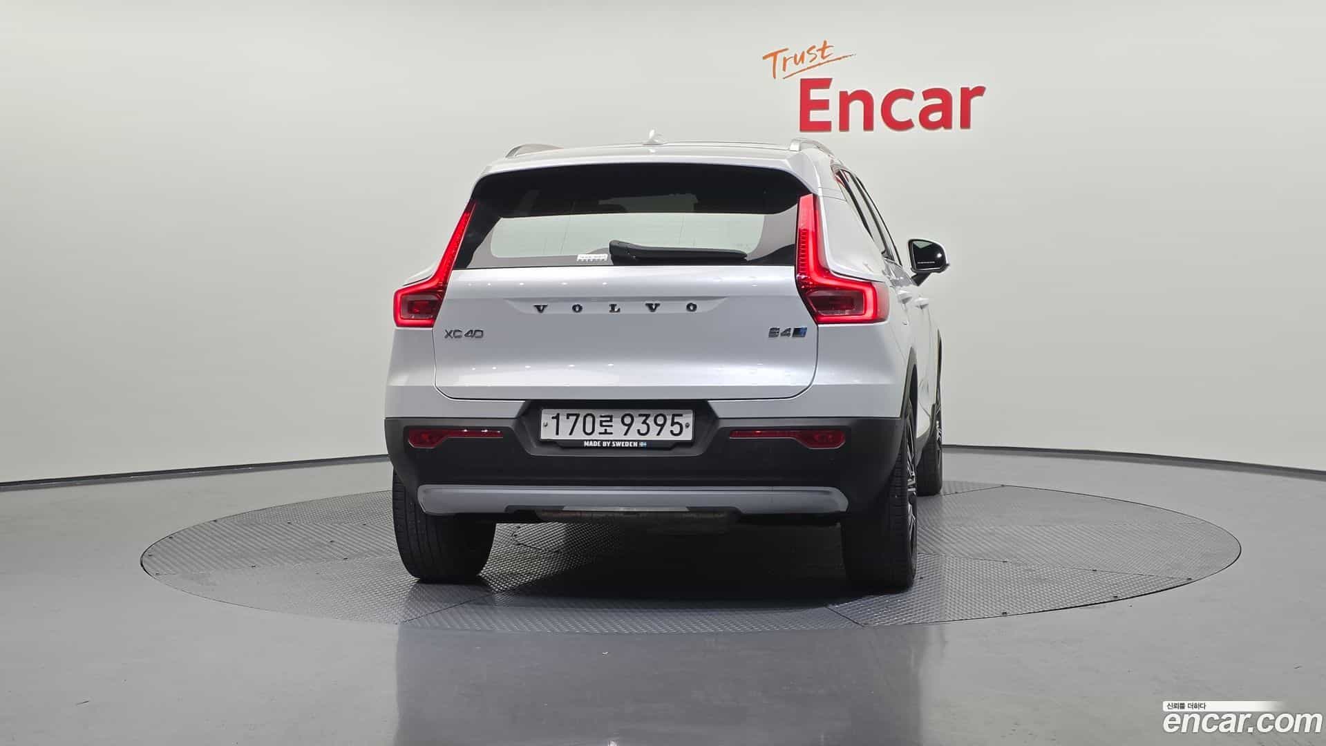 XC40 Volvo 2021.0-OUTER-004