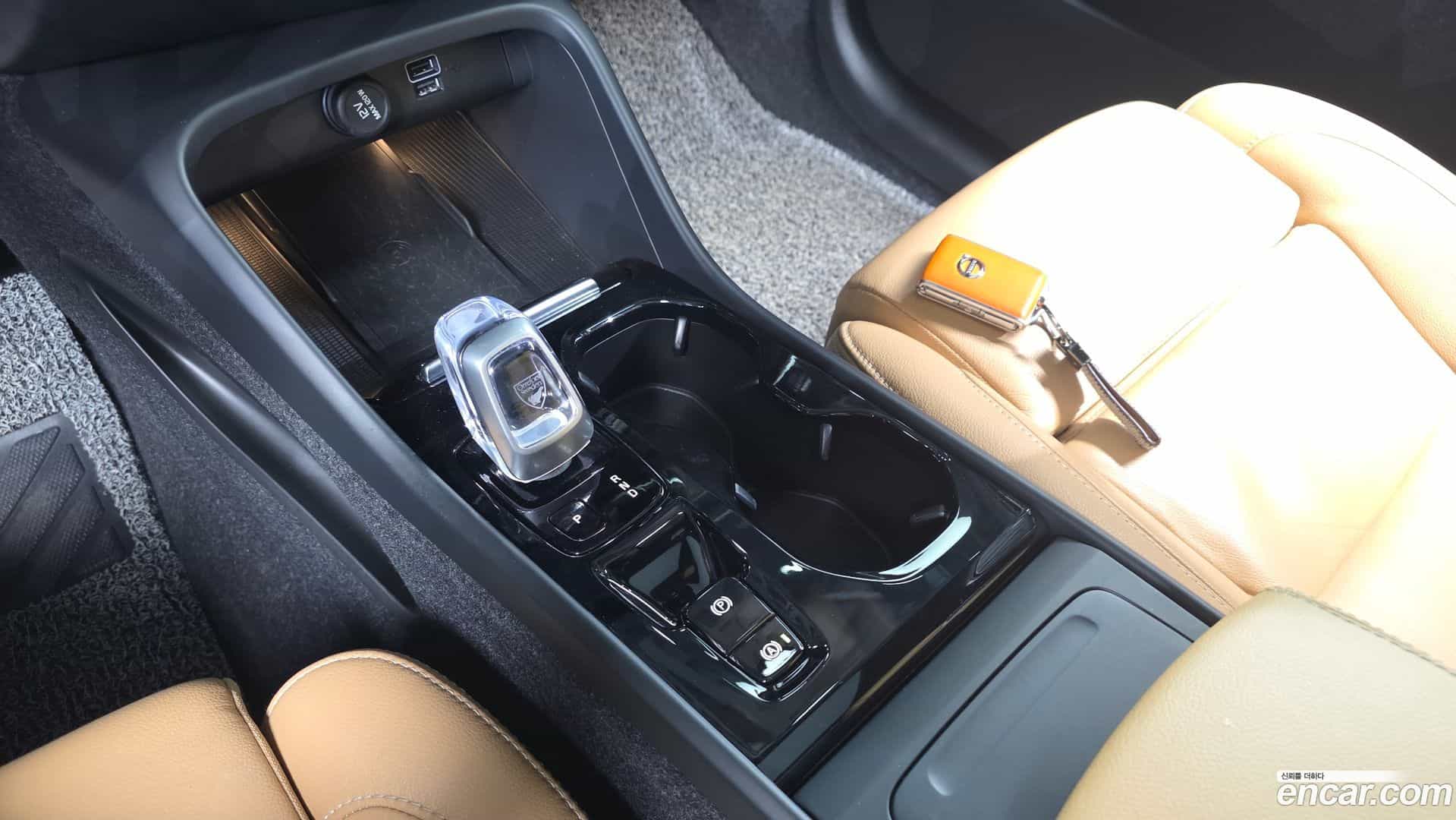 XC40 Volvo 2021.0-INNER-009