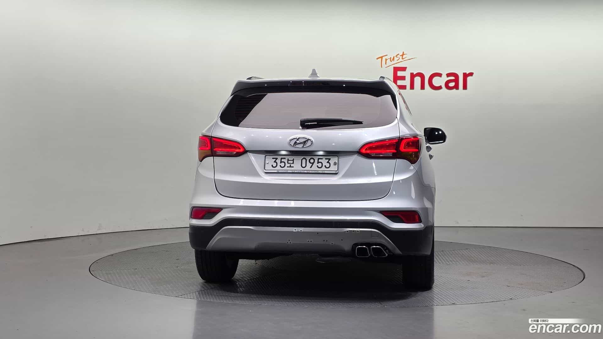 Santafe Hyundai 2016.2-OUTER-004