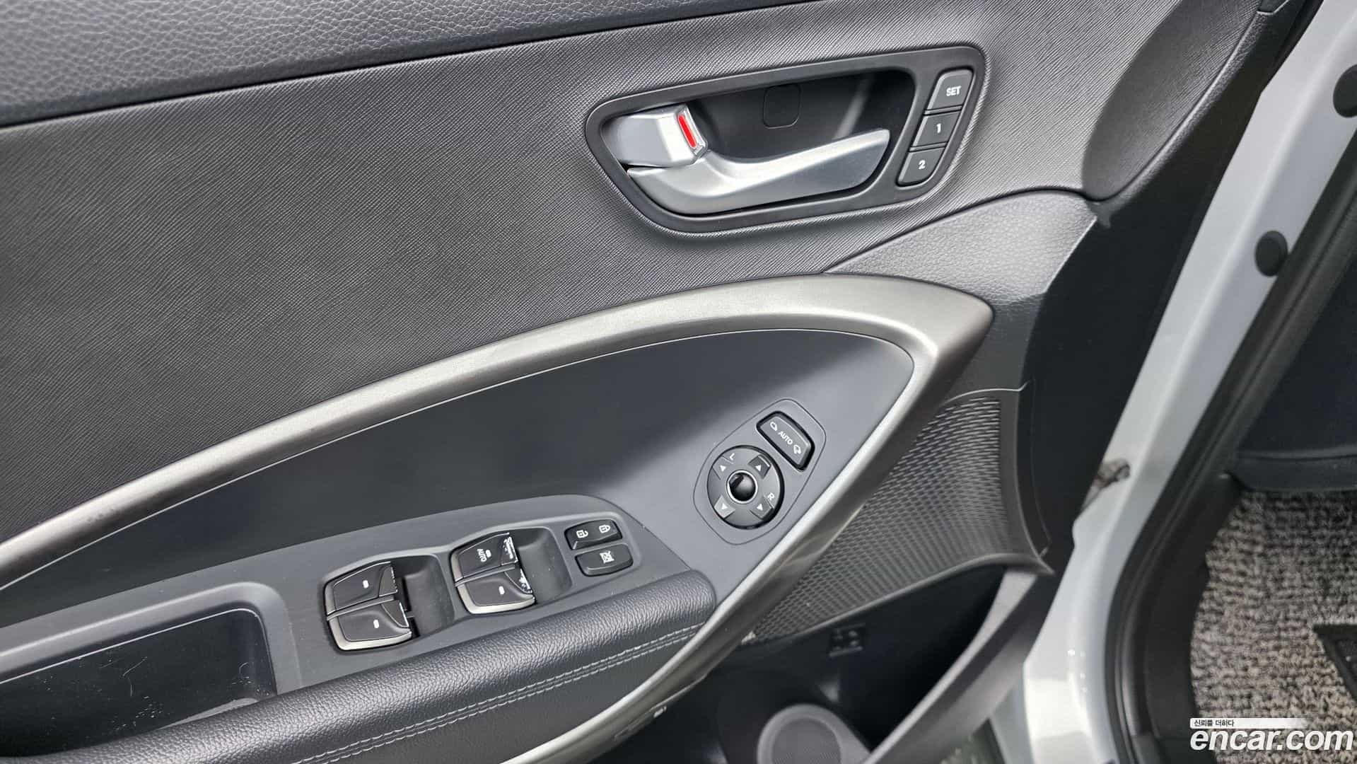 Santafe Hyundai 2016.2-OPTION-016