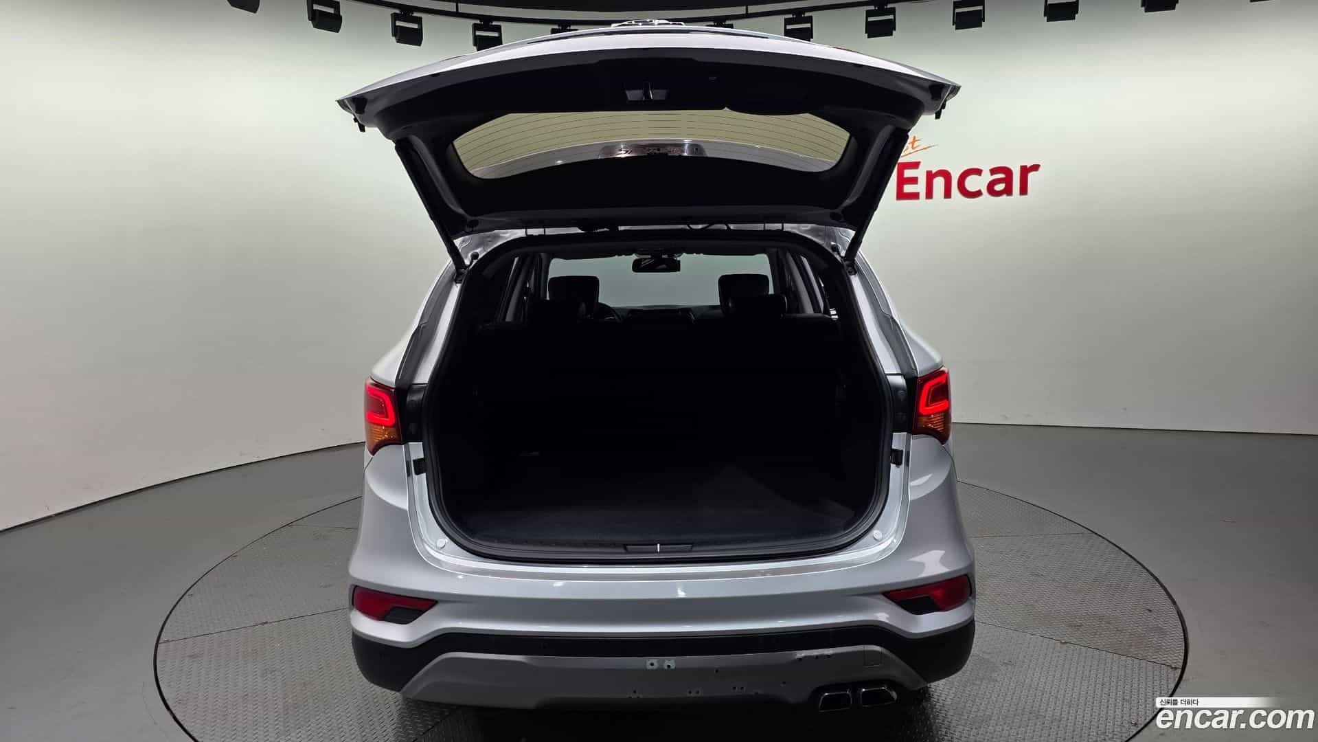 Santafe Hyundai 2016.2-OPTION-024