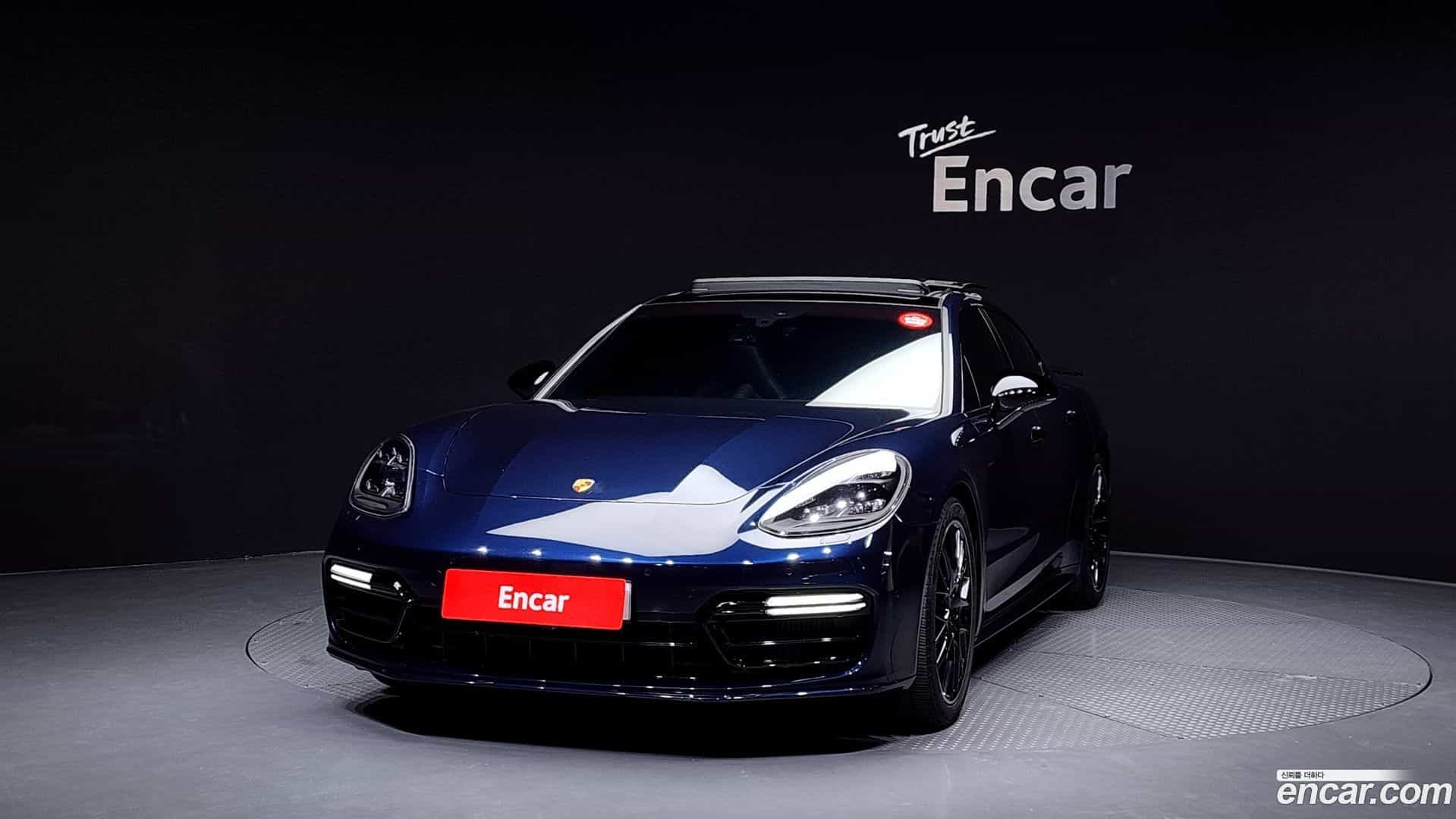 Panamera Porsche 2019.8-OUTER-003