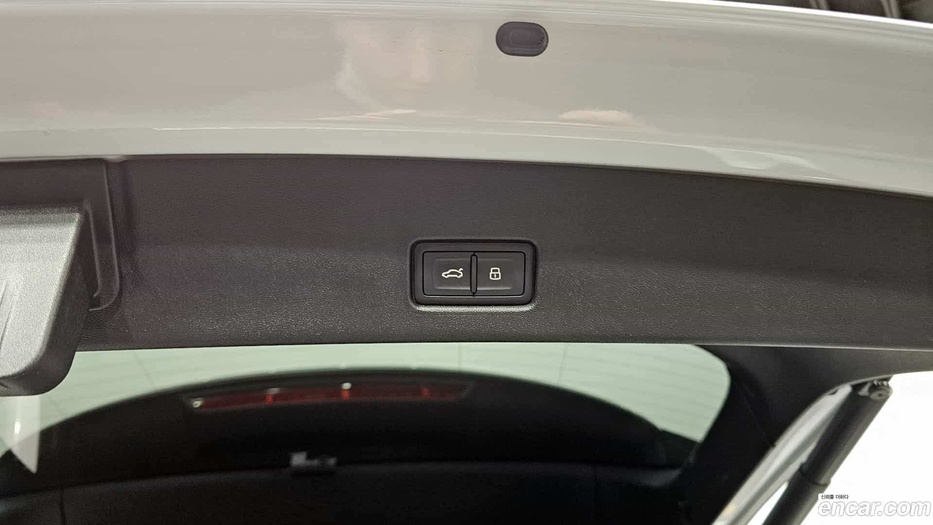 Q4 e-tron Audi 2022.9-OPTION-024