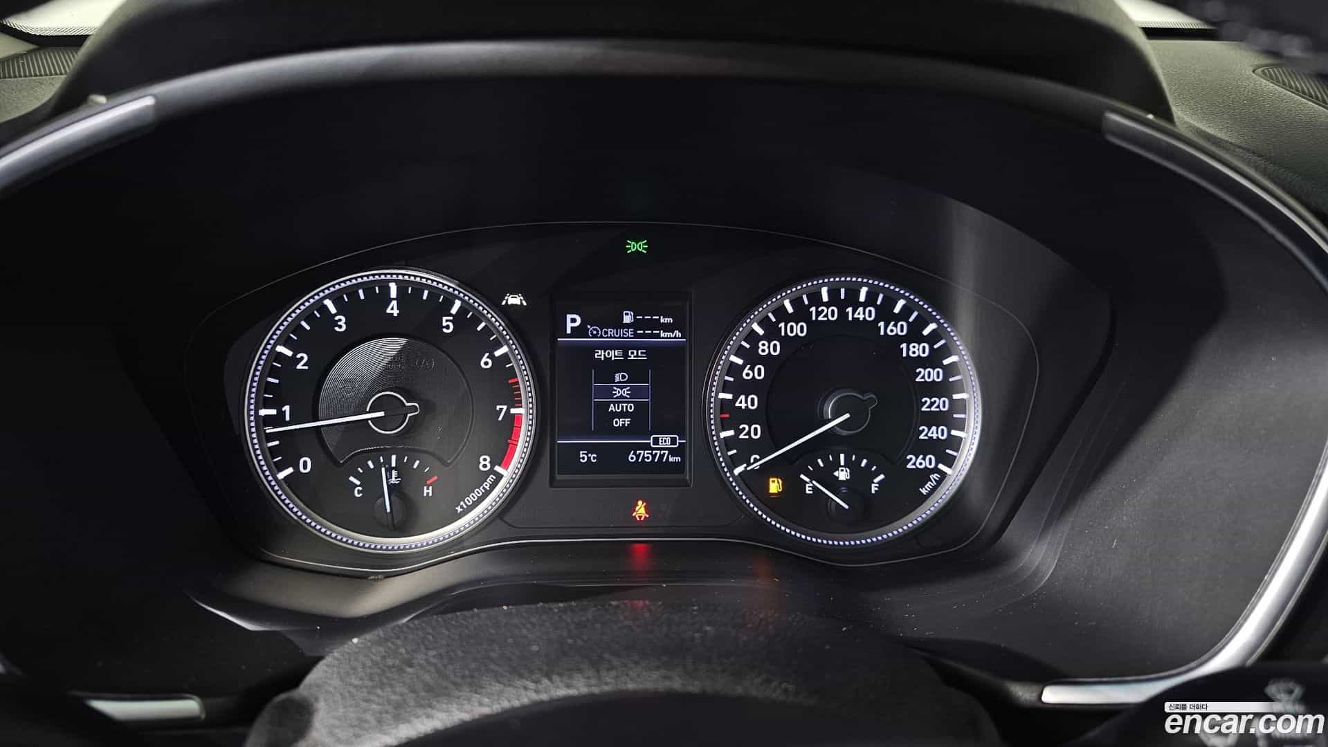 Santafe Hyundai 2019.10-INNER-008