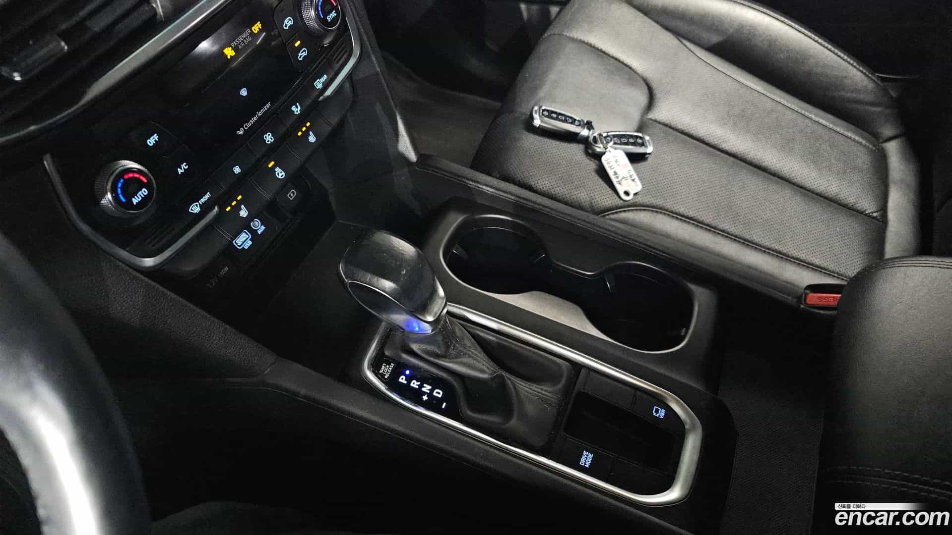 Santafe Hyundai 2019.10-INNER-009