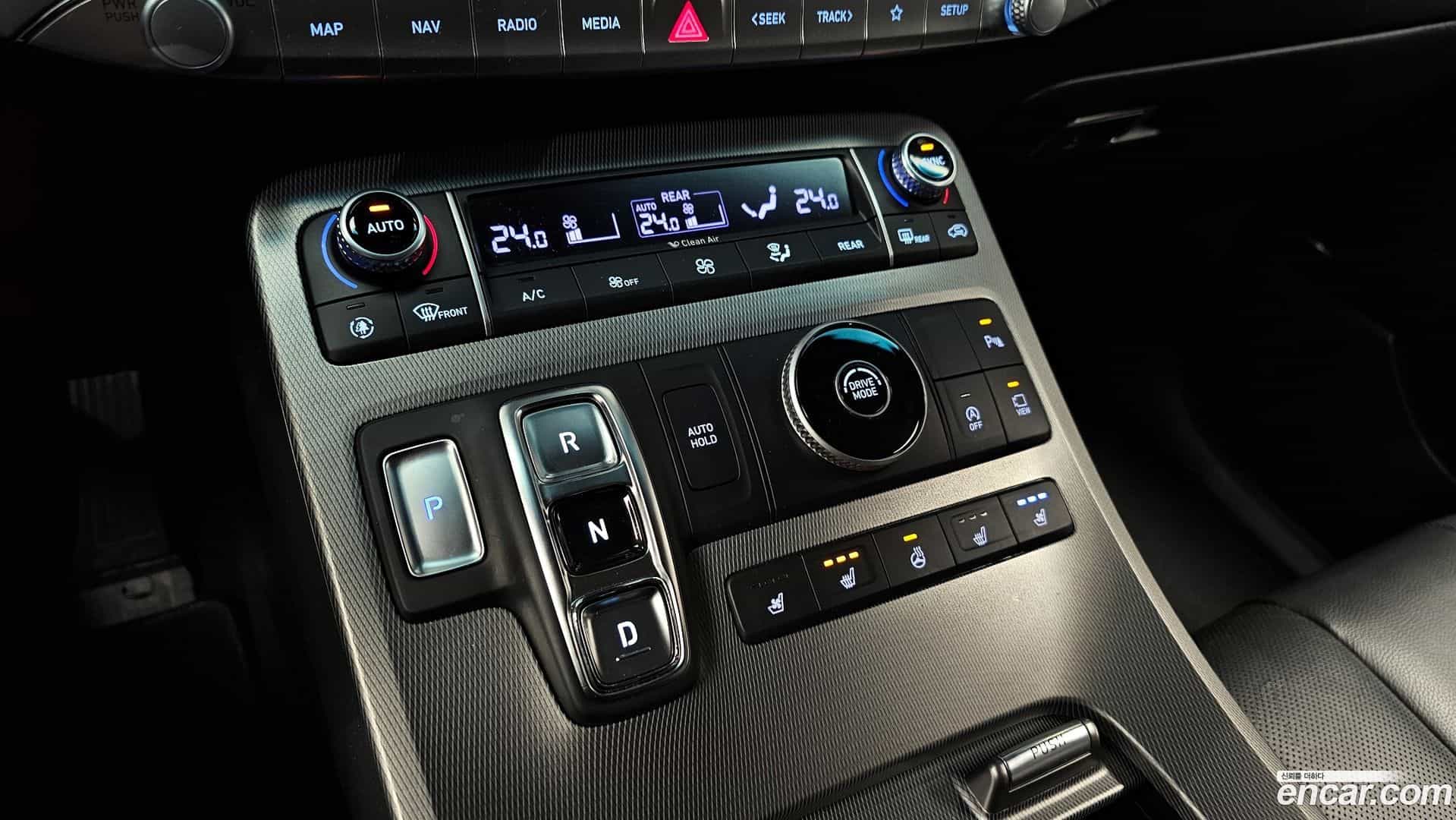 Palisade Hyundai 2020.1-INNER-009