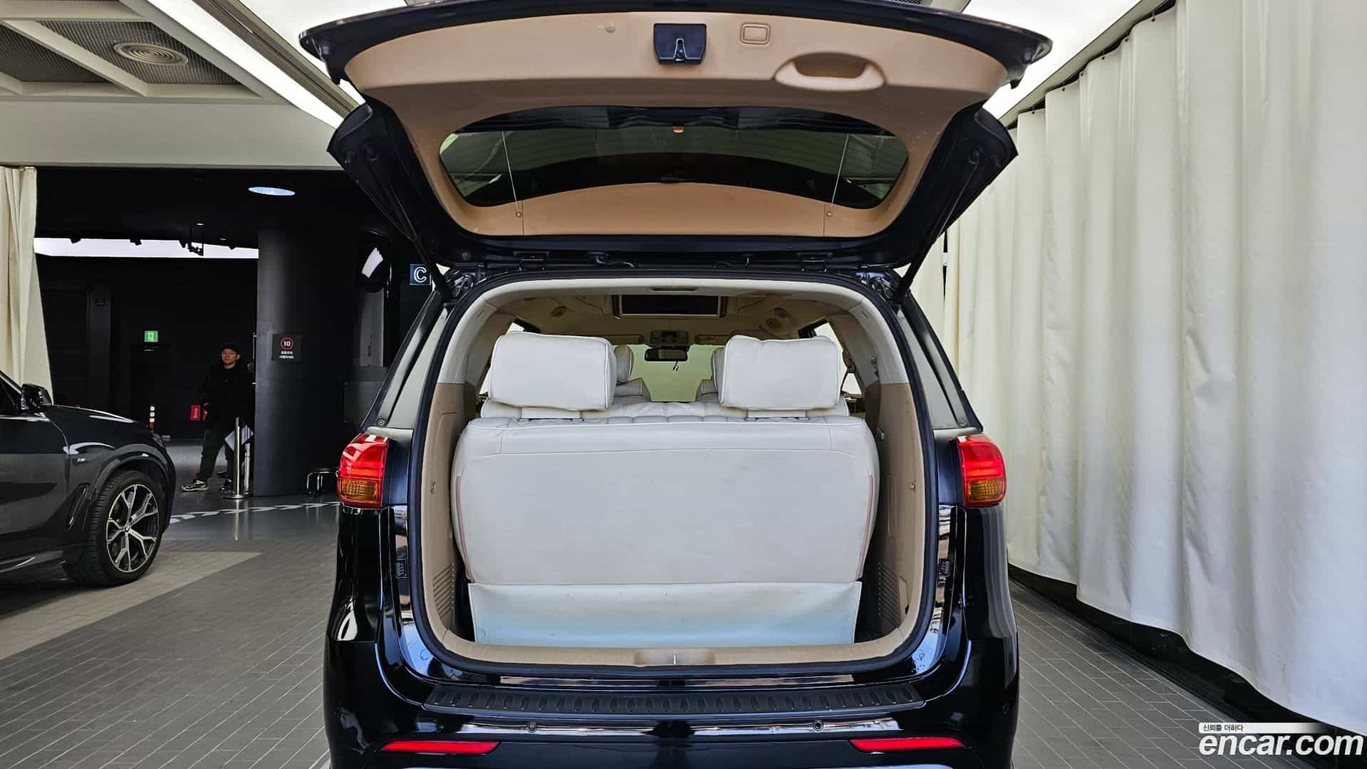 Canival Kia 2016.7-OPTION-024