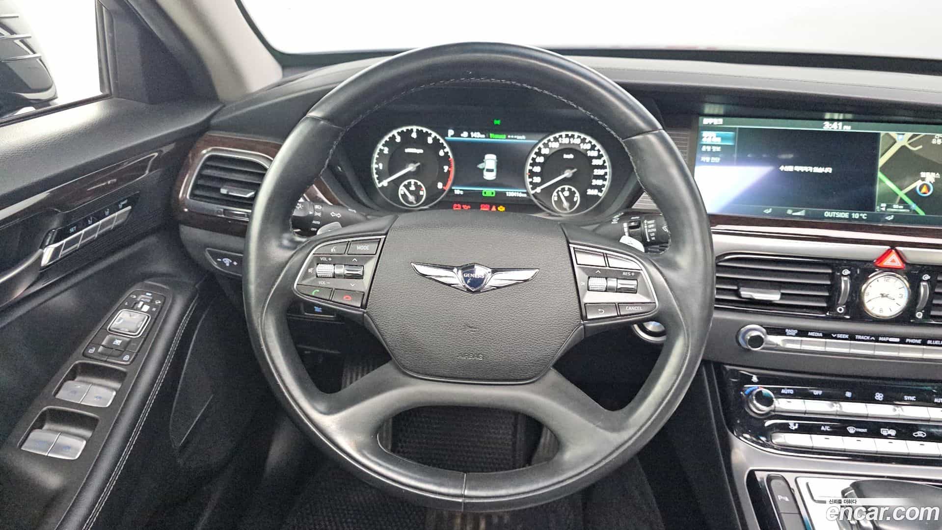 EQ900 Genesis 2016.5-OPTION-017