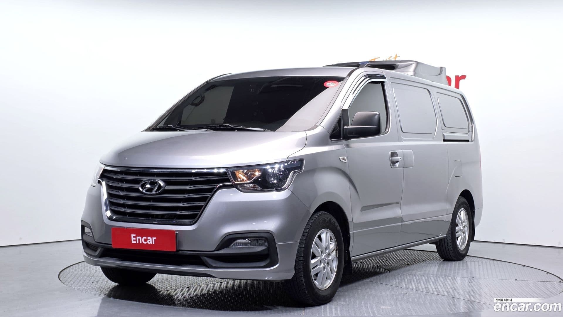 Main__Slider__Photo:Starex Hyundai 2018.9-0