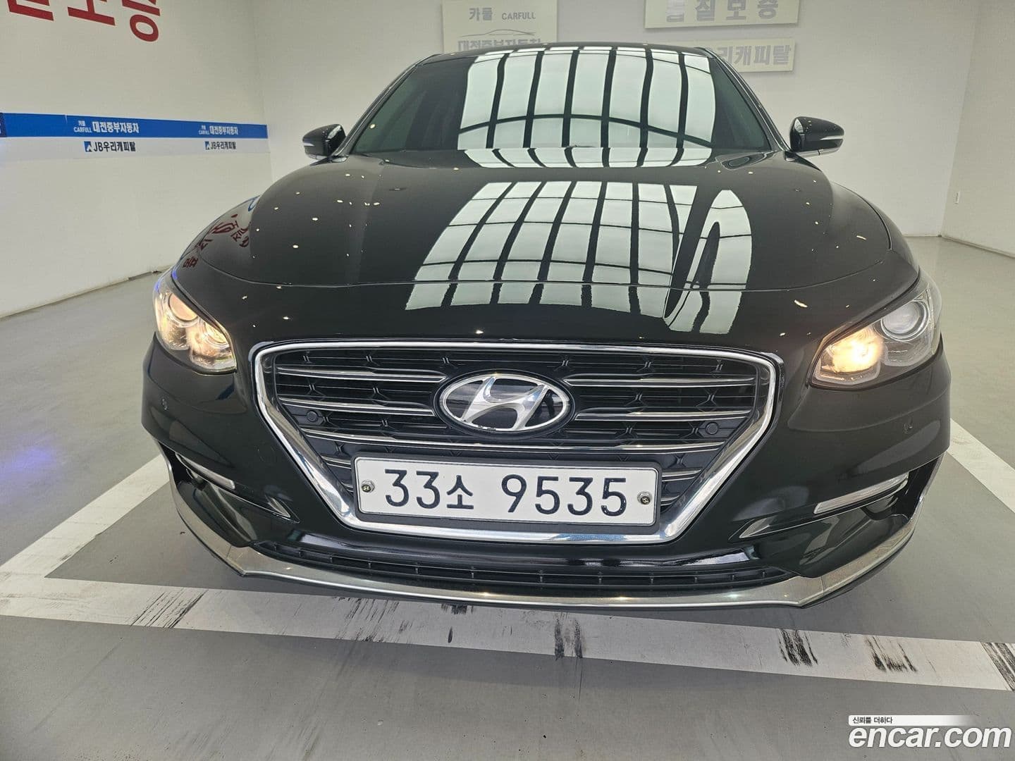 Main__Slider__Photo:Grandeur Hyundai 2017.0-0