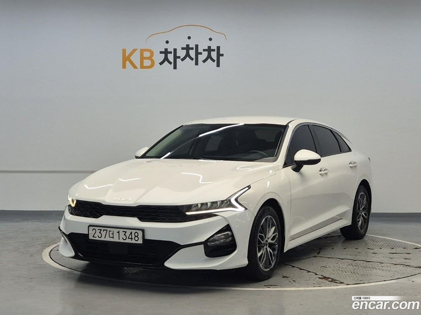 Main__Slider__Photo:K5 Kia 2022.5-0