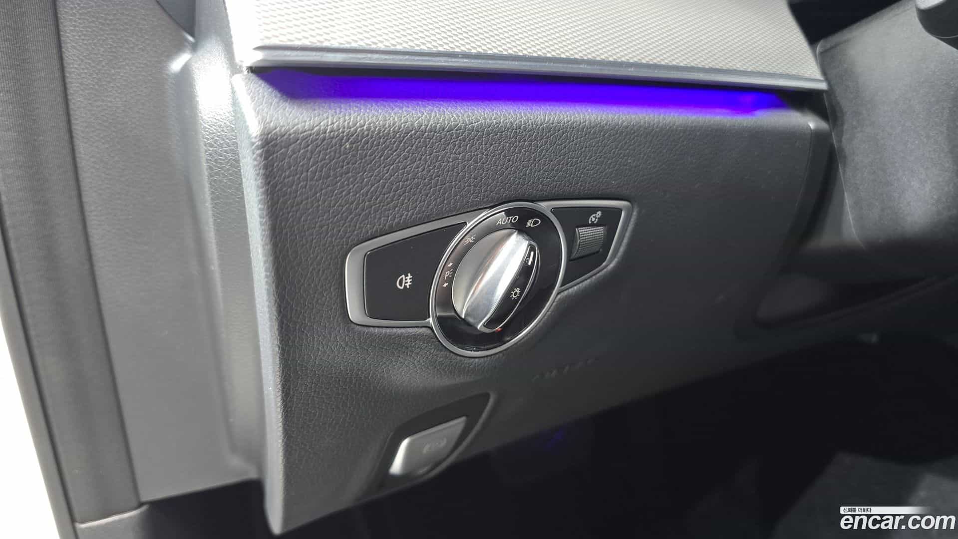E-Class Mercedes-Benz 2018.9-OPTION-019