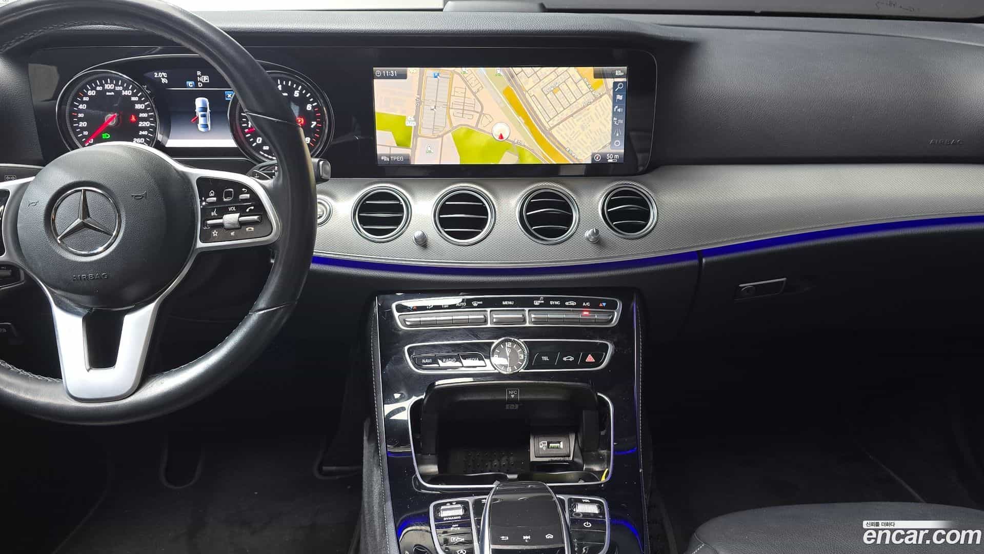 E-Class Mercedes-Benz 2018.9-OPTION-023