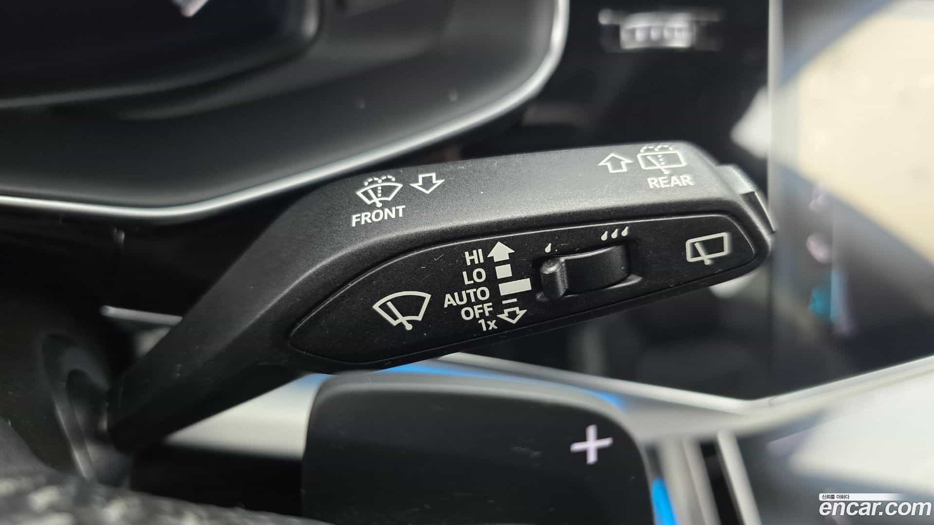 Q8 Audi 2020.5-OPTION-020