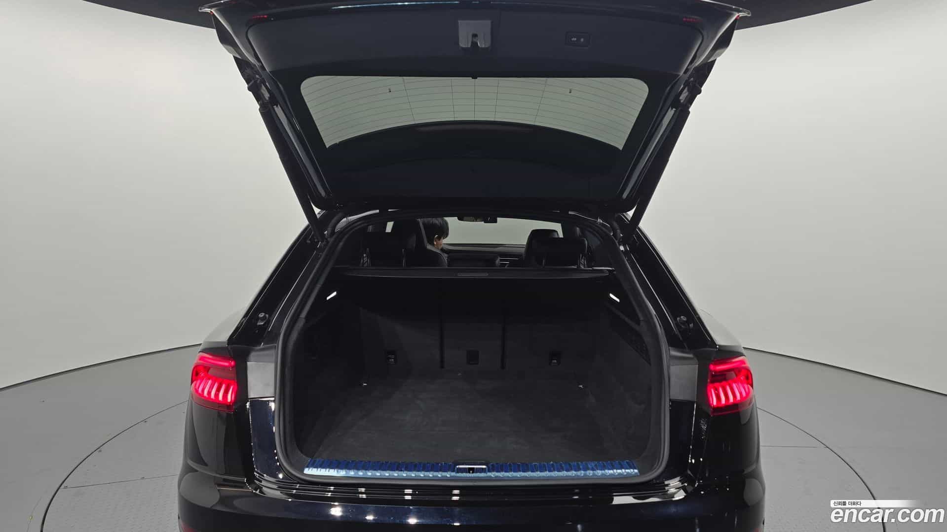 Q8 Audi 2020.5-OPTION-024