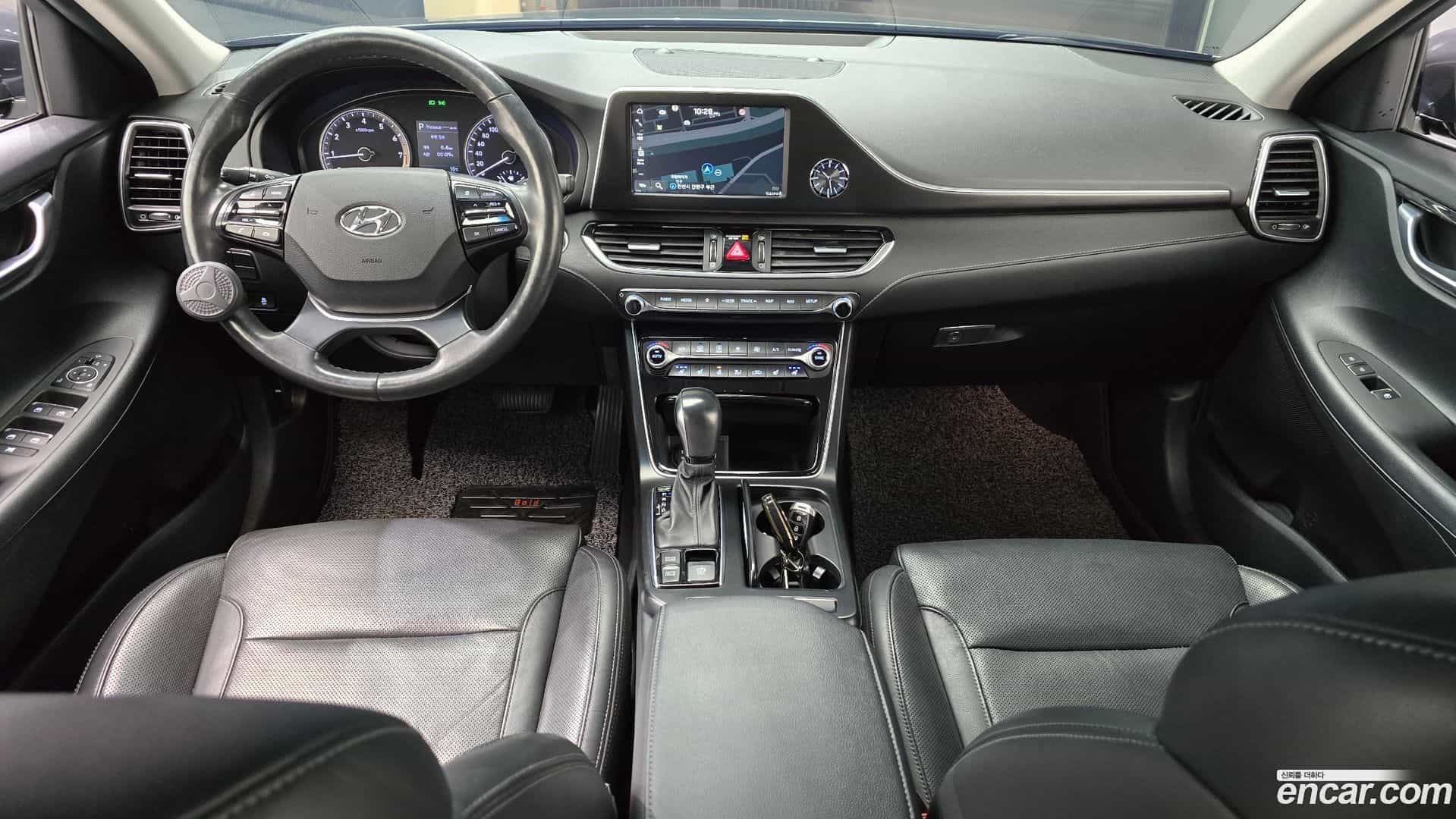 Grandeur Hyundai 2018.11-INNER-007